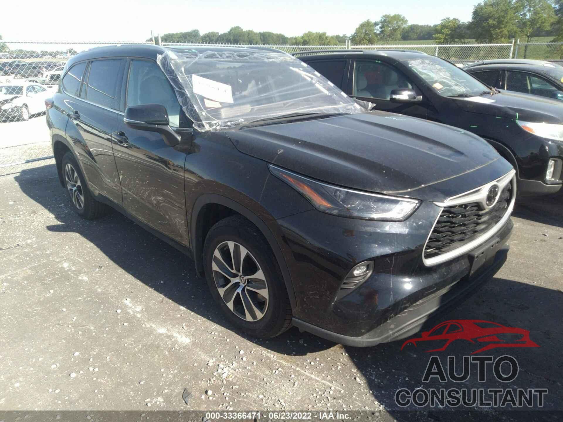 TOYOTA HIGHLANDER 2022 - 5TDHZRBH1NS172784