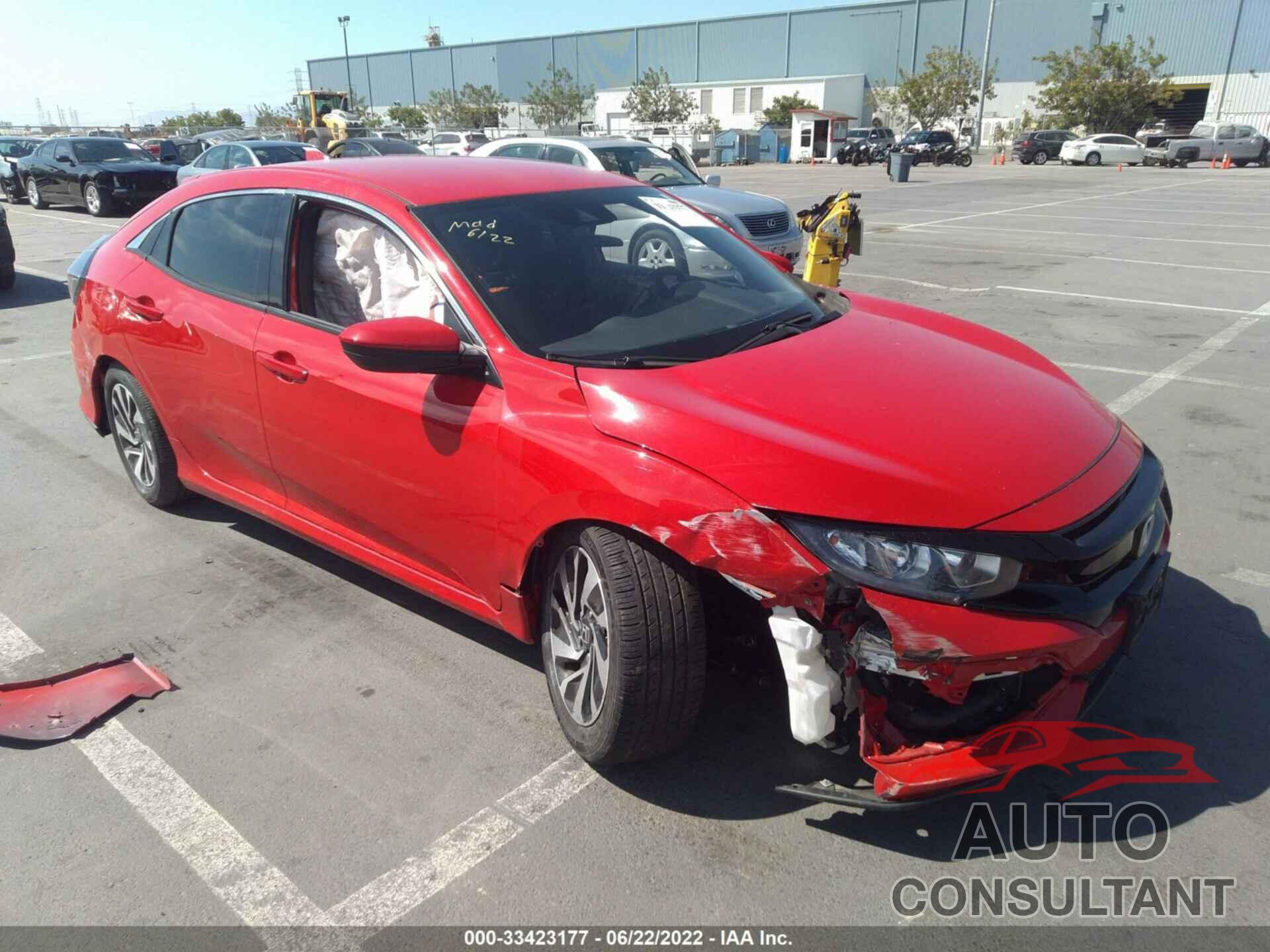 HONDA CIVIC HATCHBACK 2018 - SHHFK7H36JU411884
