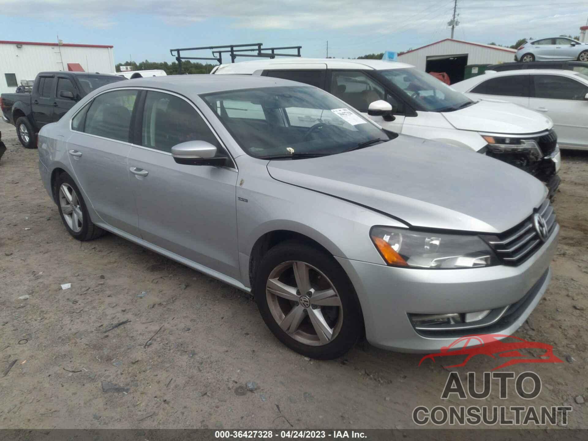 VOLKSWAGEN PASSAT 2015 - 1VWAS7A34FC104902
