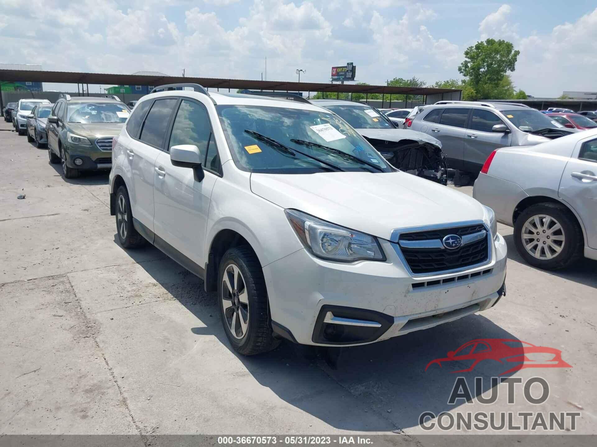 SUBARU FORESTER 2018 - JF2SJAEC2JH492890