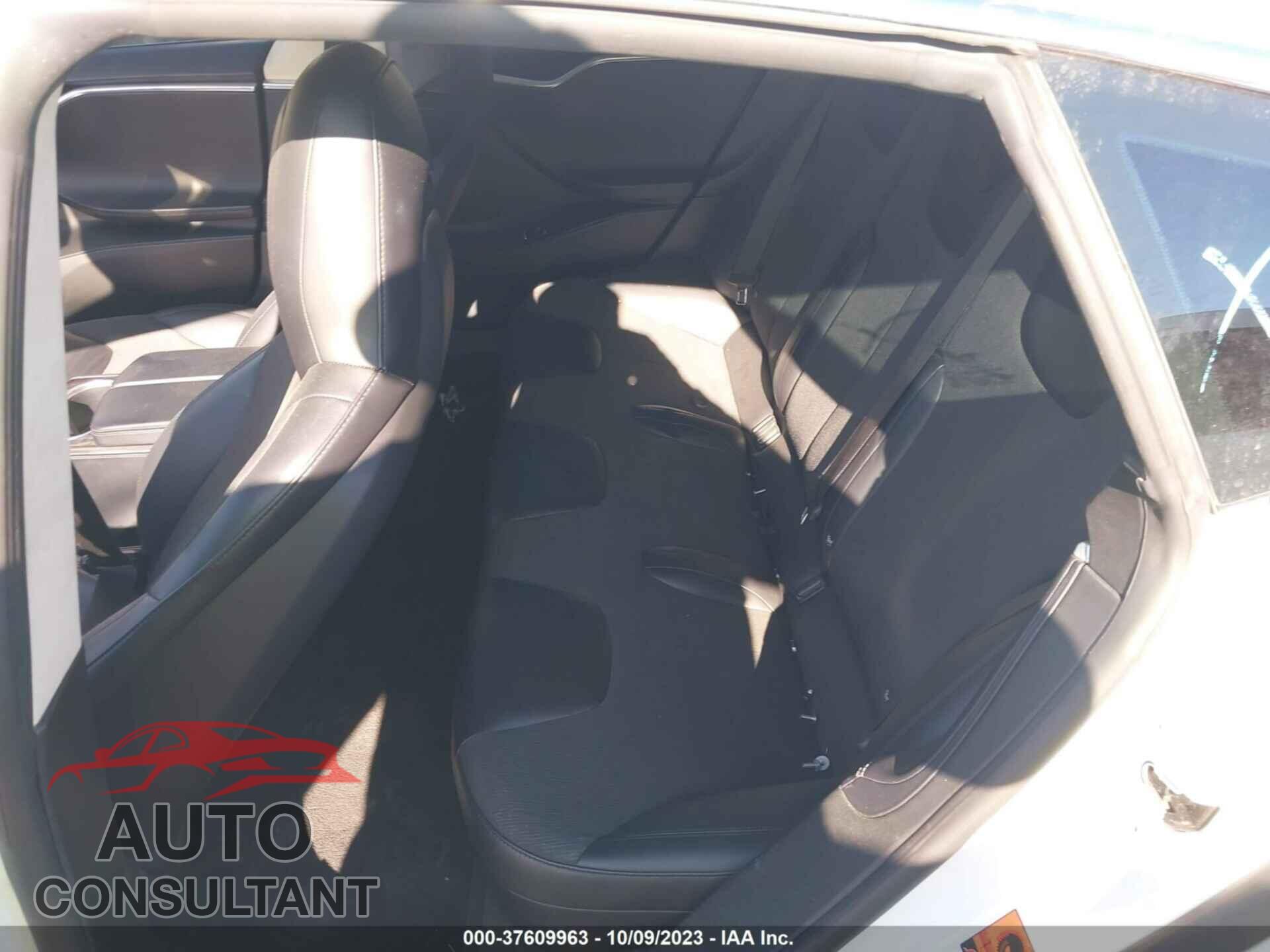 TESLA MODEL S 2016 - 5YJSA1E28GF147636