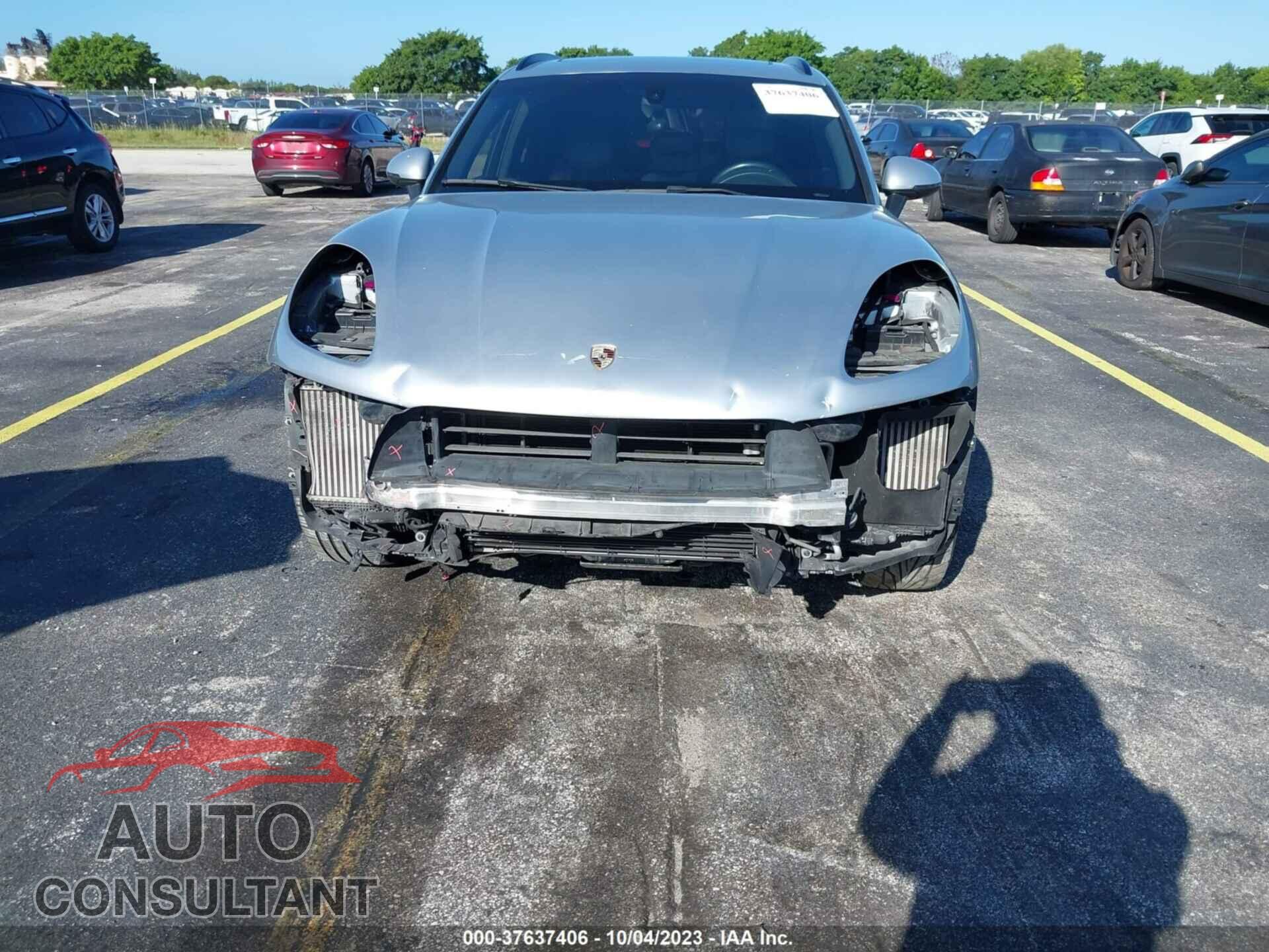 PORSCHE MACAN 2016 - WP1AB2A58GLB41202