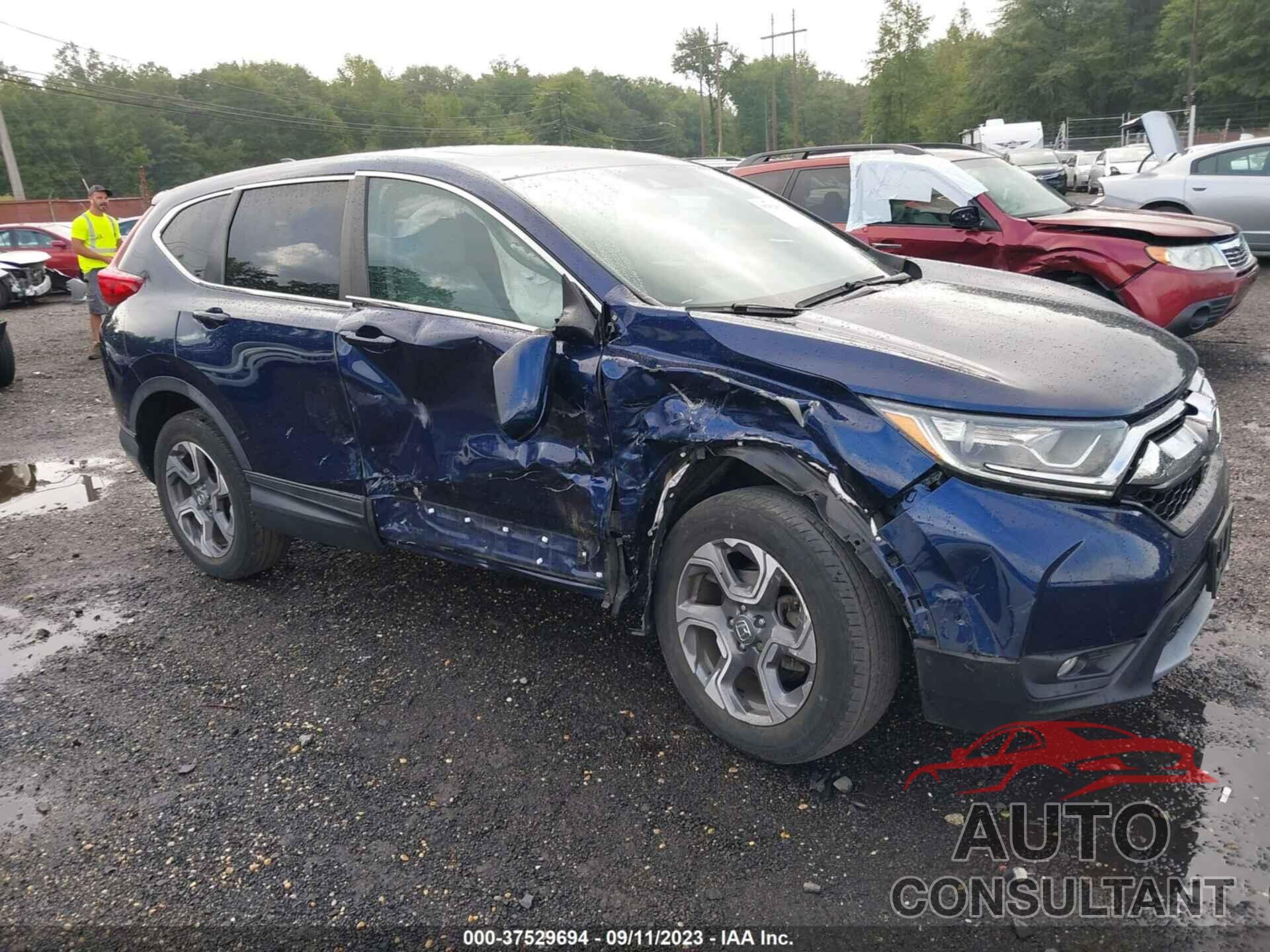 HONDA CR-V 2018 - 7FARW2H82JE098239