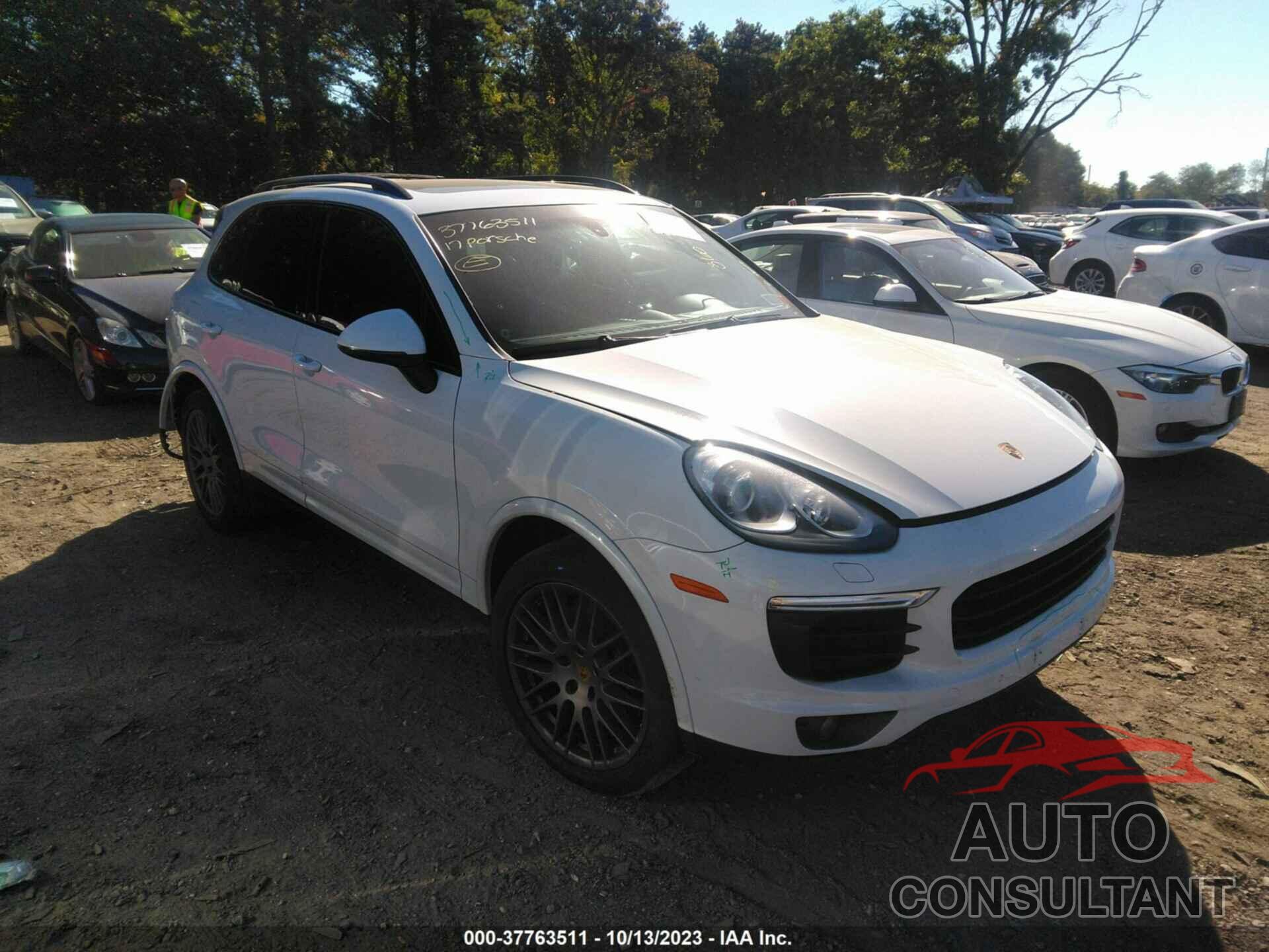 PORSCHE CAYENNE 2017 - WP1AA2A28HKA91580