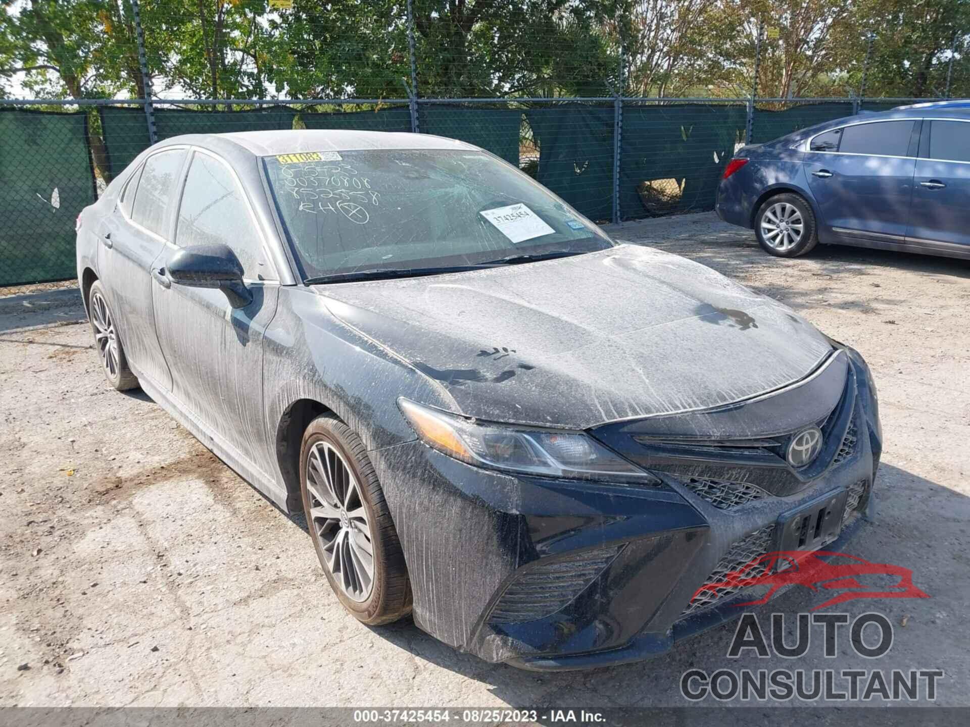 TOYOTA CAMRY 2019 - 4T1B11HK1KU852558