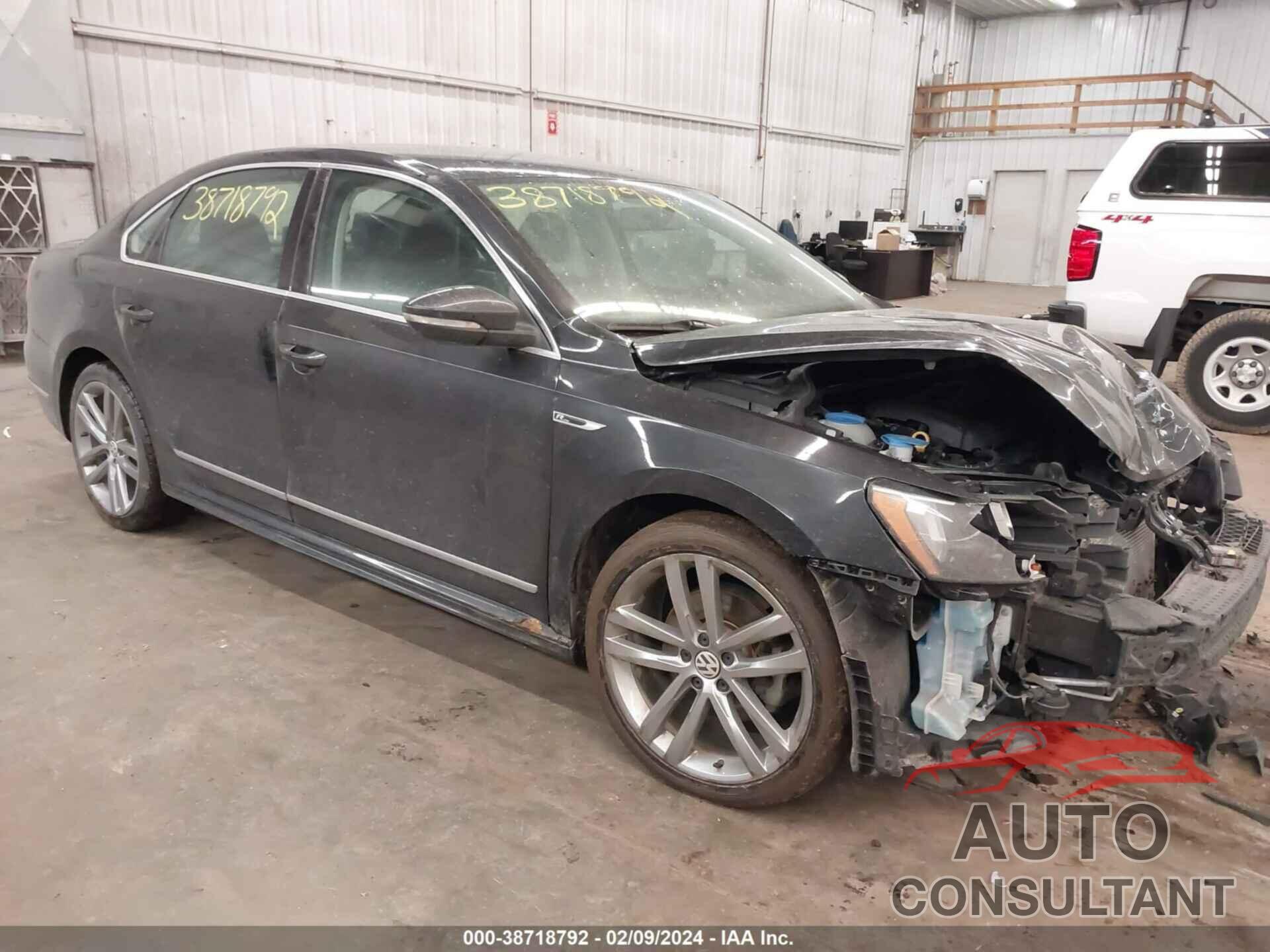 VOLKSWAGEN PASSAT 2017 - 1VWDT7A33HC063448