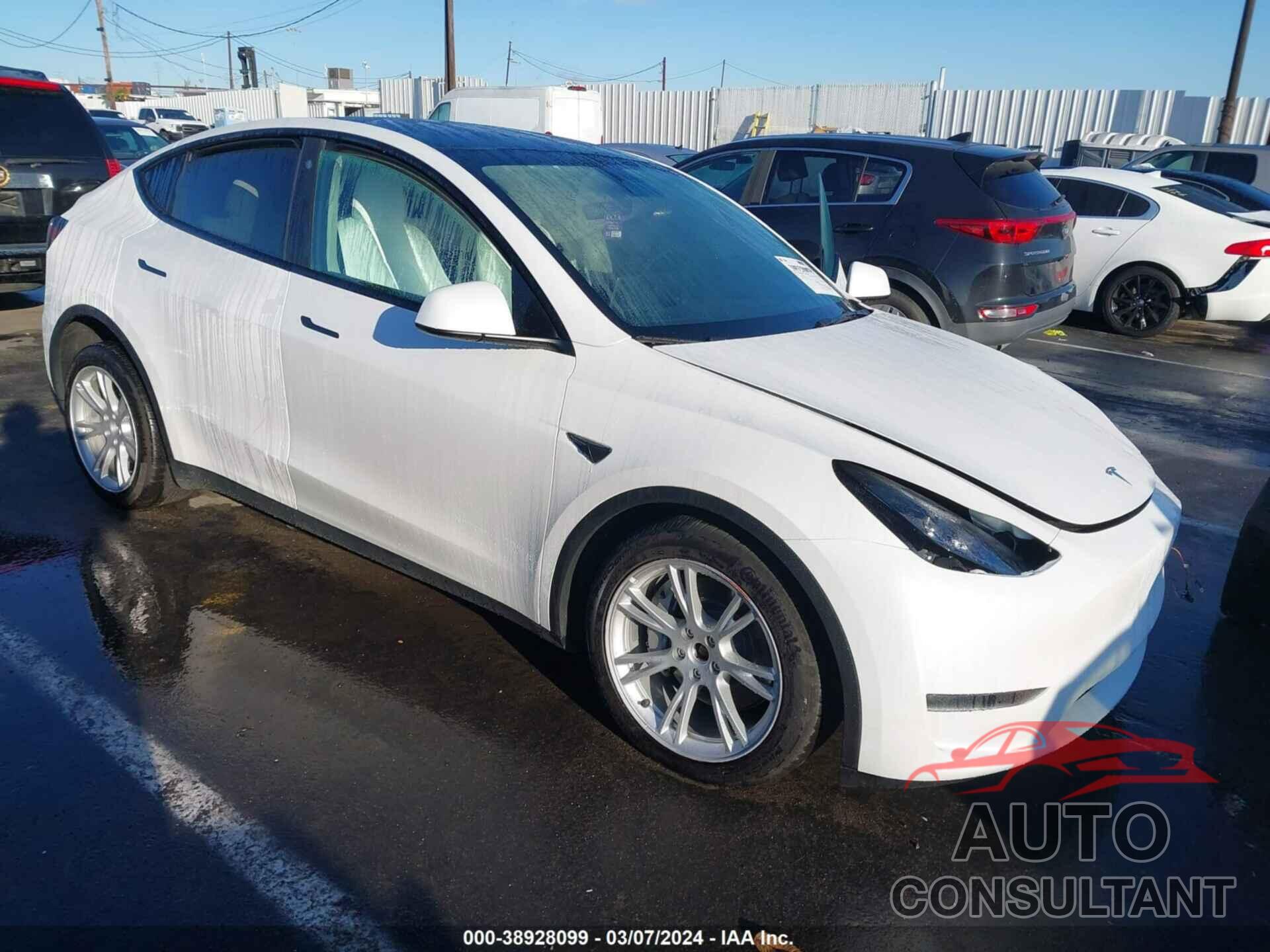 TESLA MODEL Y 2023 - 7SAYGDEE0PF631145