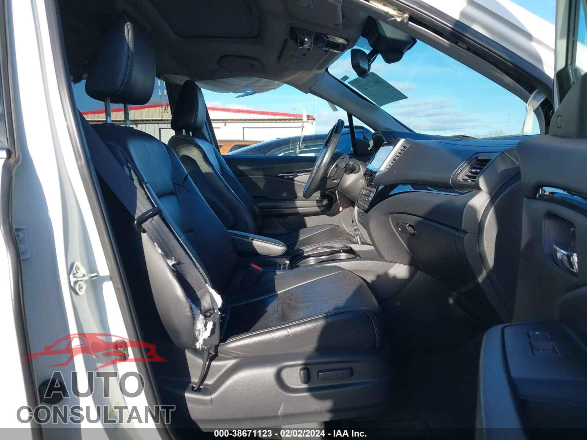 HONDA PILOT 2016 - 5FNYF6H02GB002014