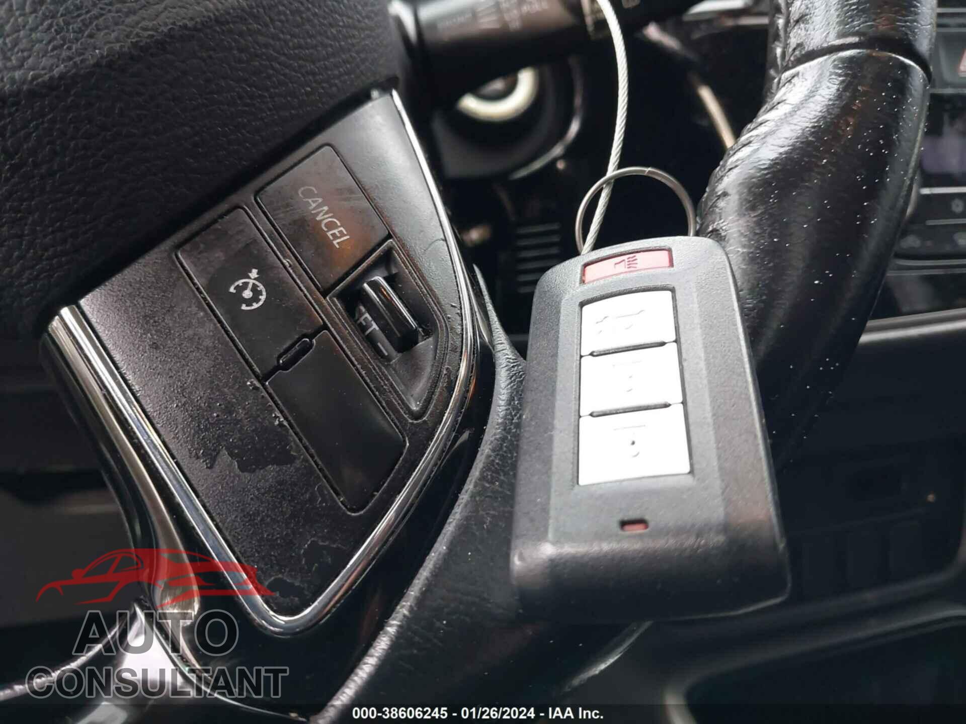 MITSUBISHI OUTLANDER 2017 - JA4AD3A35HZ024914