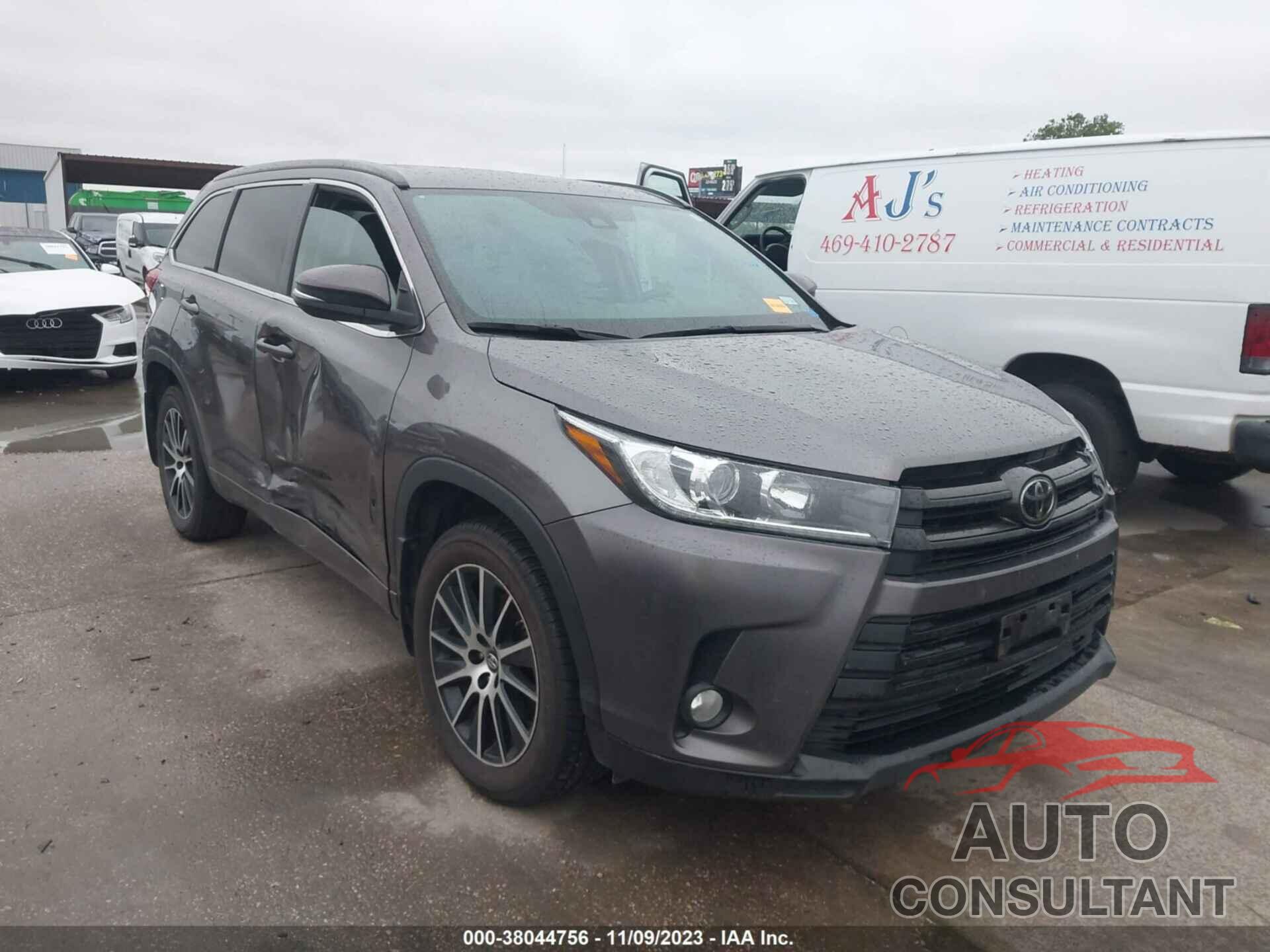 TOYOTA HIGHLANDER 2018 - 5TDJZRFH6JS549518