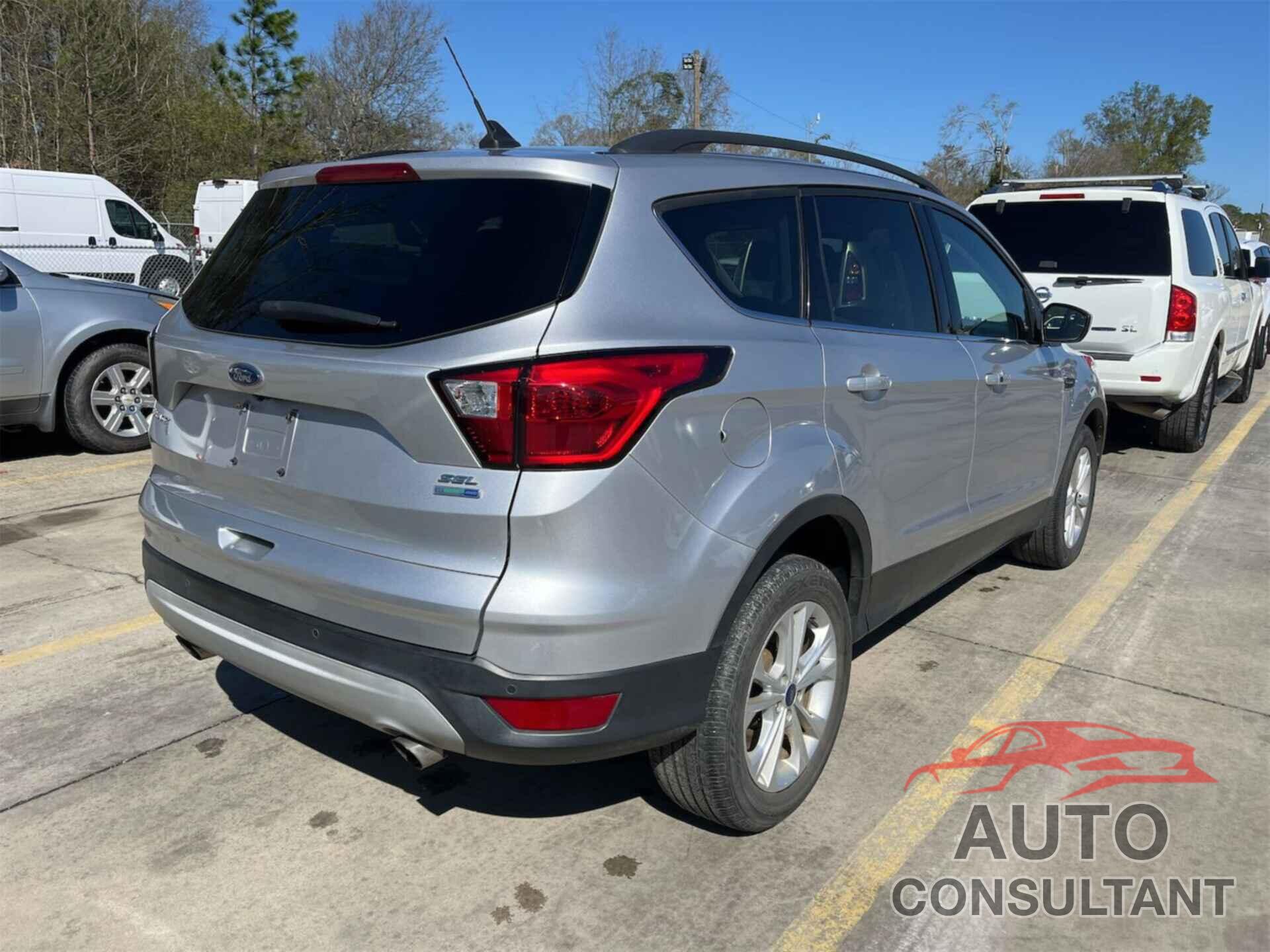 FORD ESCAPE 2019 - 1FMCU9HD2KUC07624