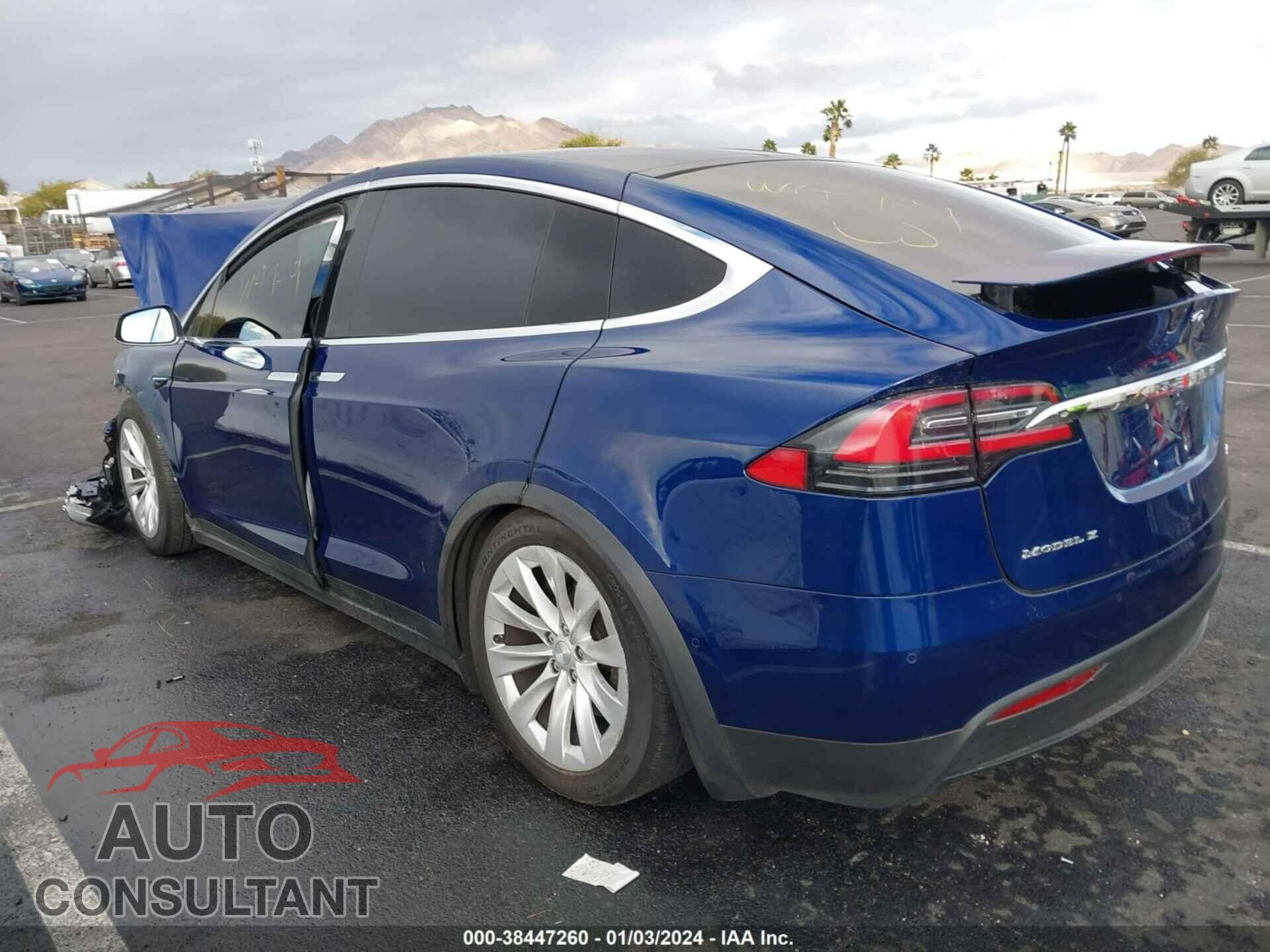 TESLA MODEL X 2017 - 5YJXCBE21HF040161