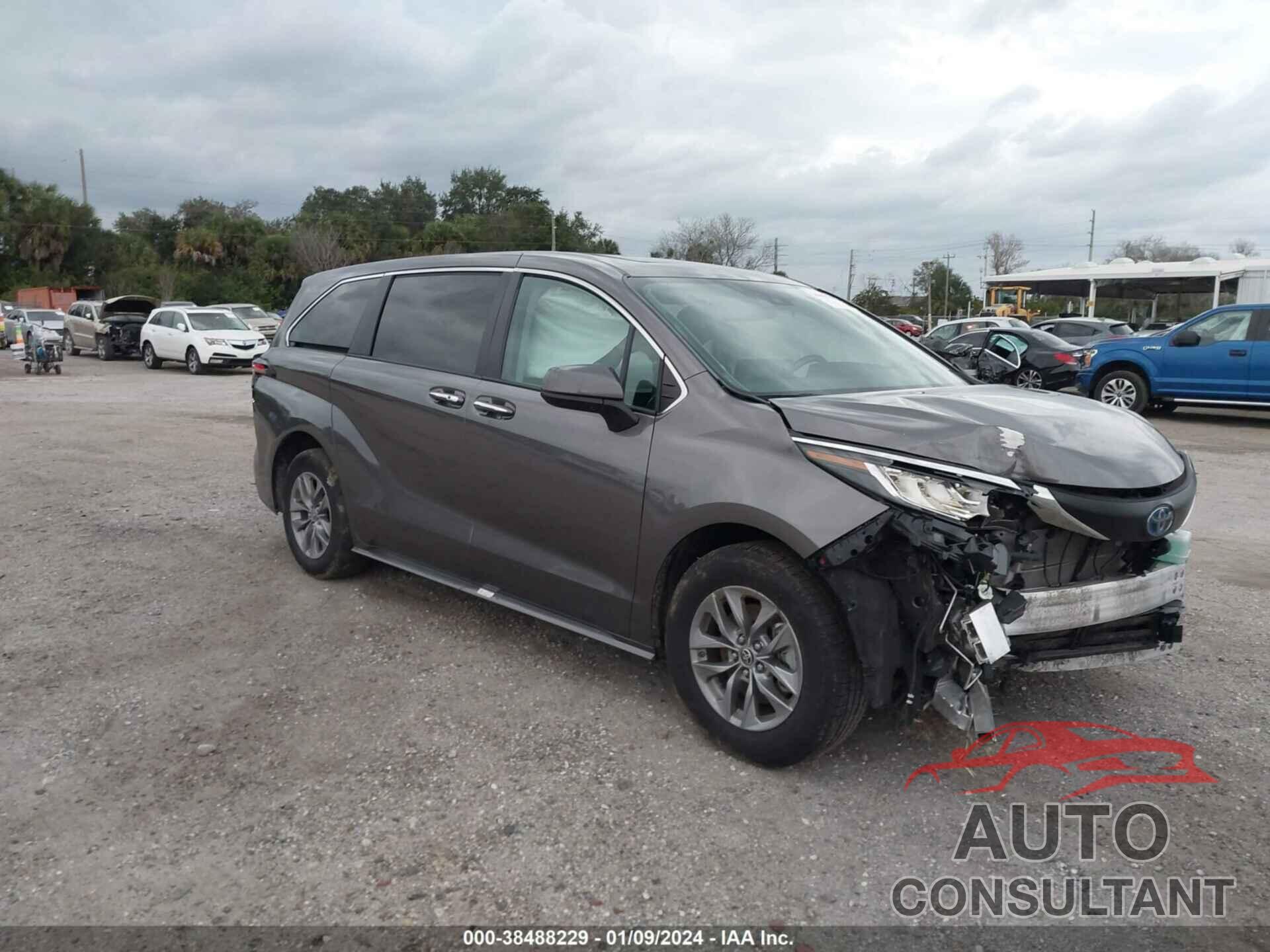 TOYOTA SIENNA 2022 - 5TDYRKEC5NS119559