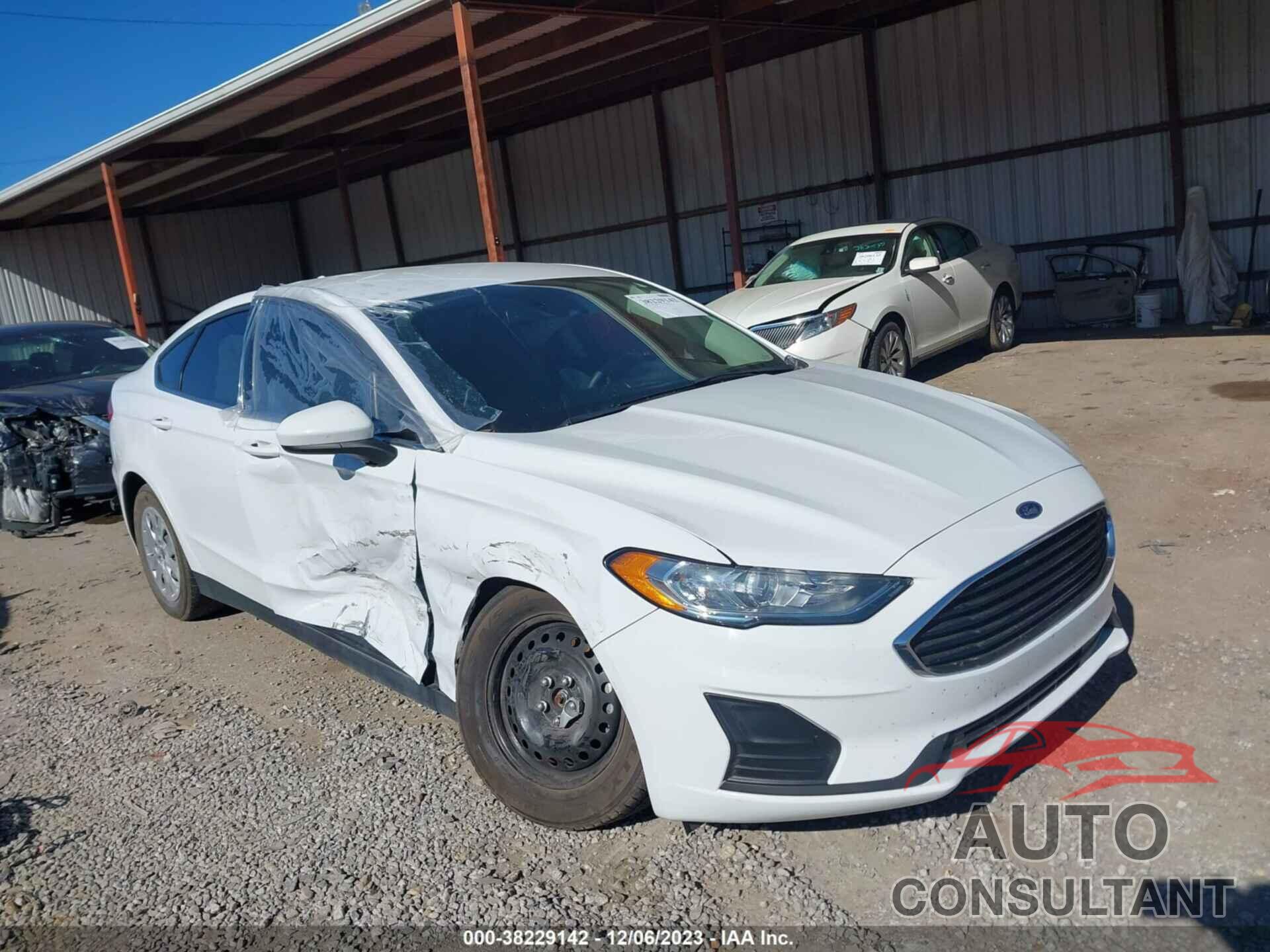 FORD FUSION 2020 - 3FA6P0G73LR200826