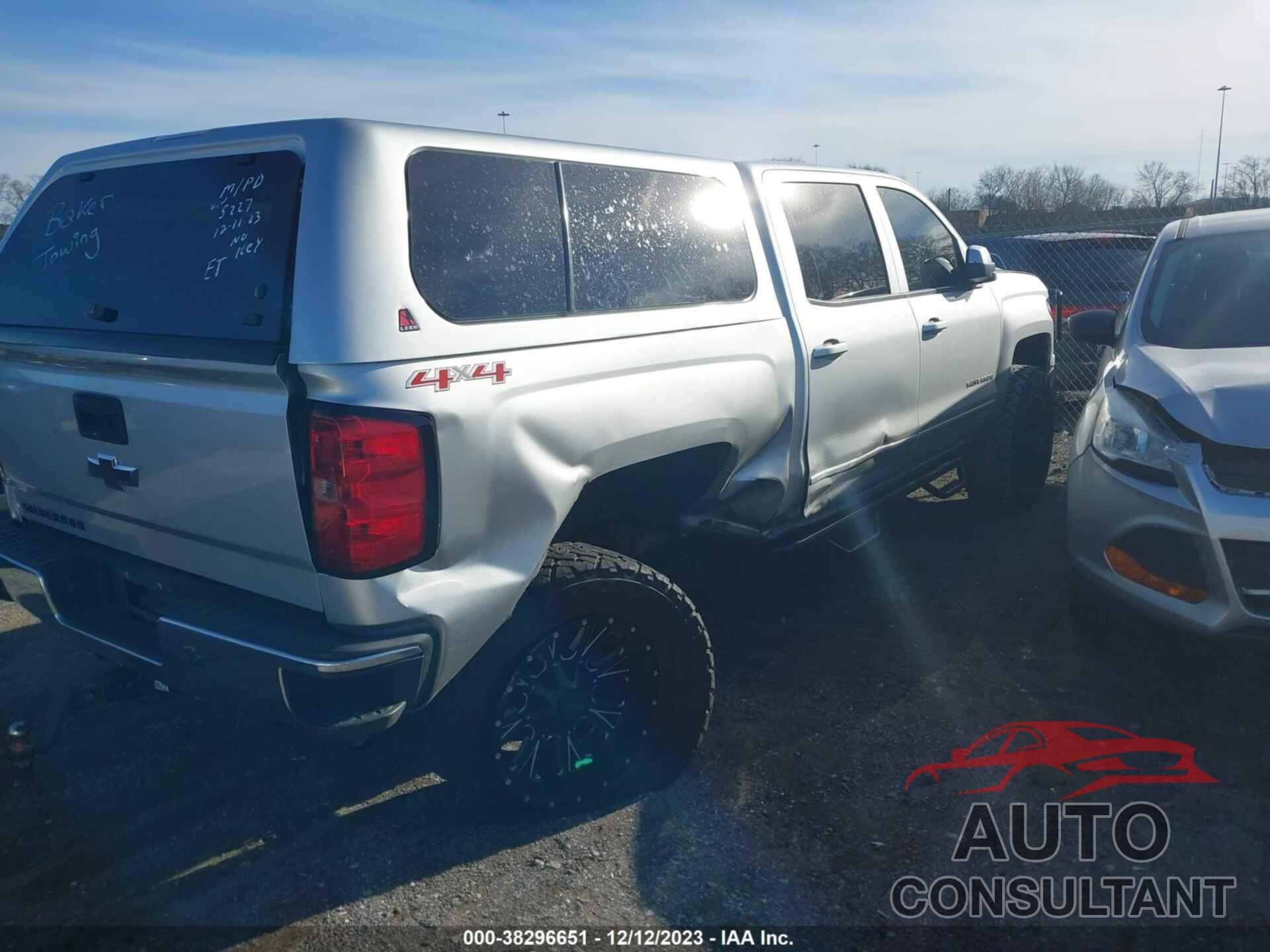 CHEVROLET SILVERADO 1500 2015 - 3GCUKRECXFG115227