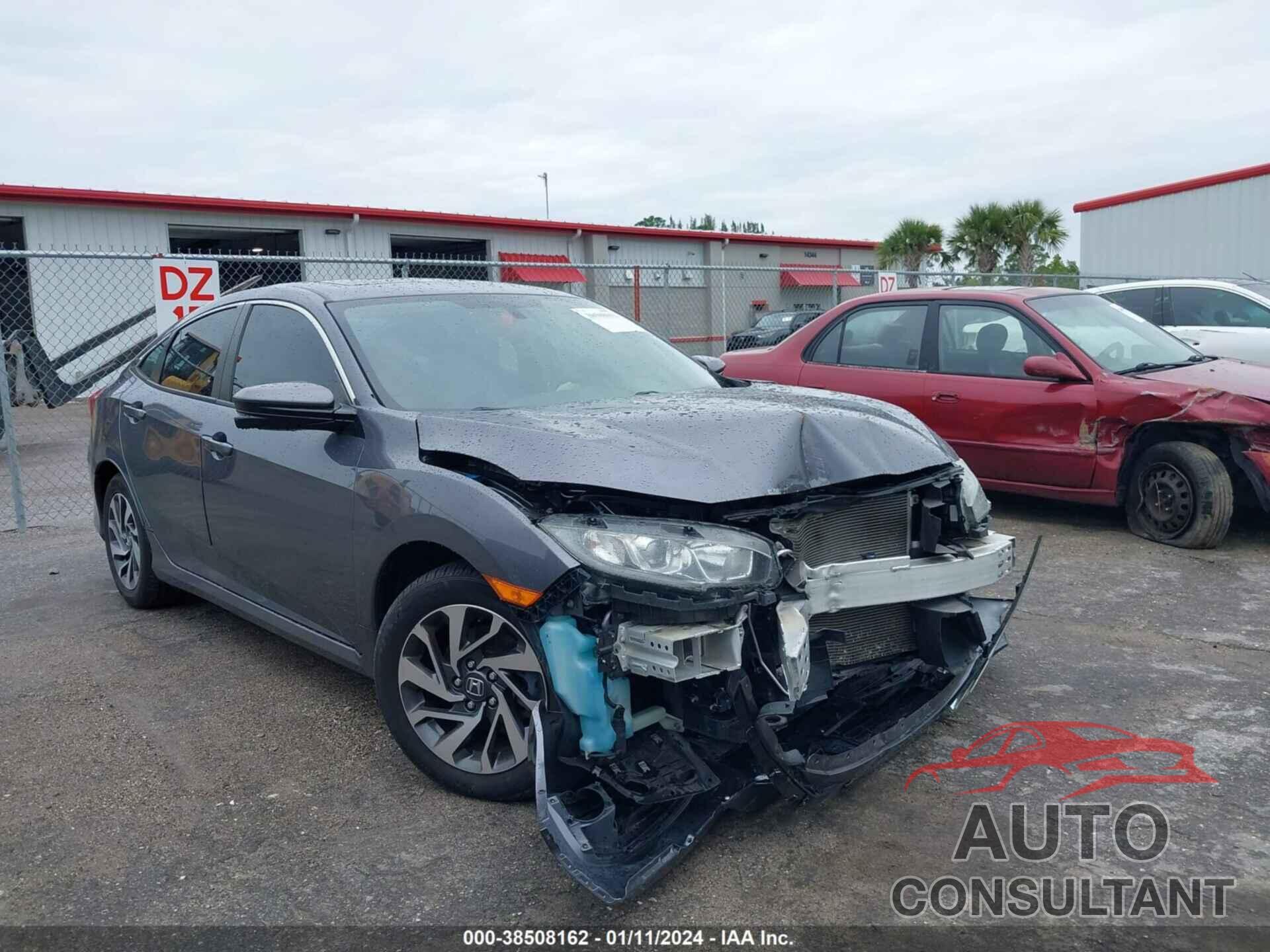 HONDA CIVIC 2018 - 19XFC2F73JE001914