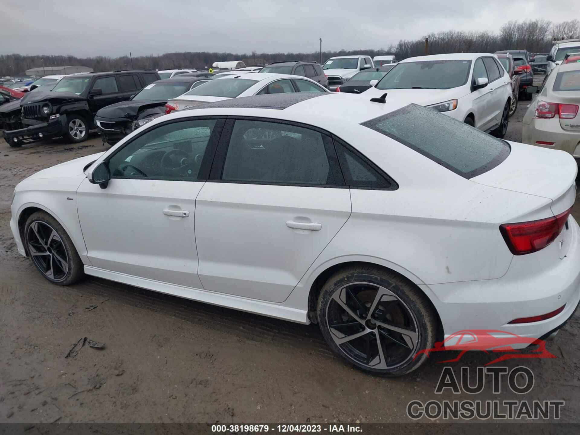 AUDI A3 2020 - WAUBEGFF4LA015322