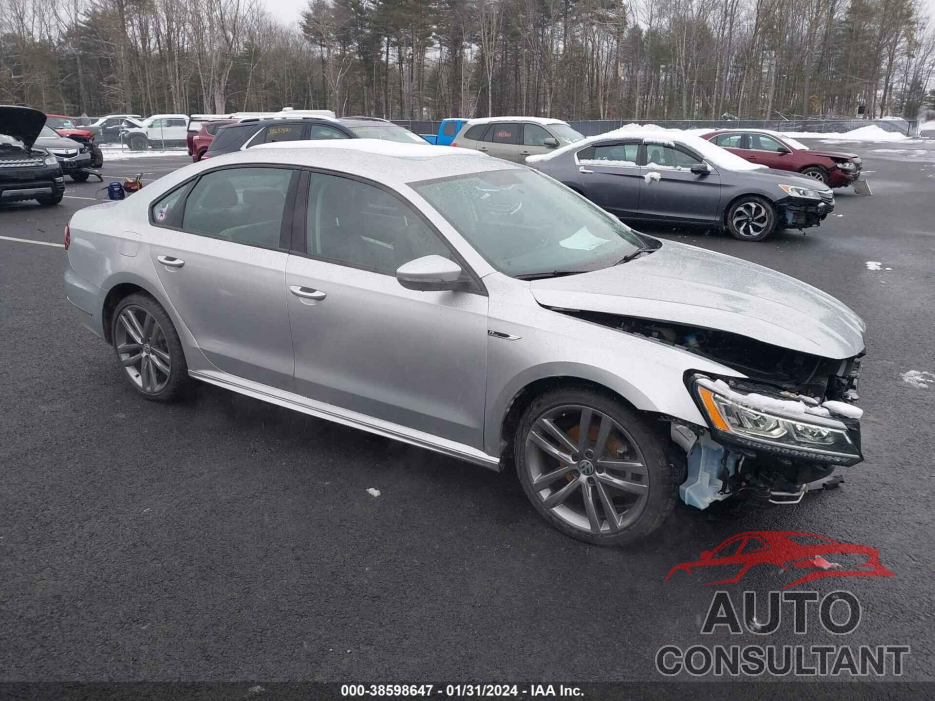 VOLKSWAGEN PASSAT 2018 - 1VWAA7A36JC041796