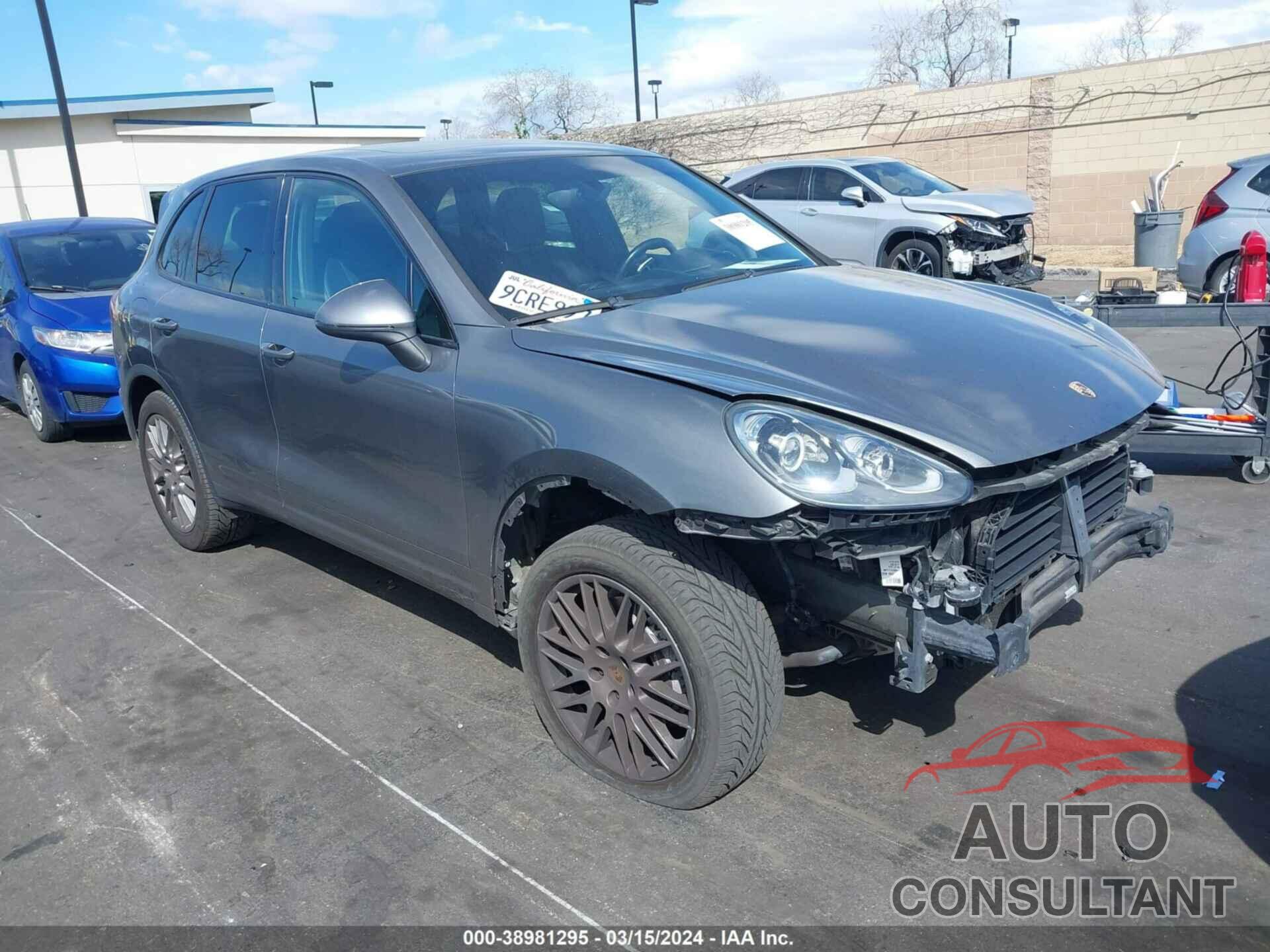 PORSCHE CAYENNE 2016 - WP1AA2A26GKA38293