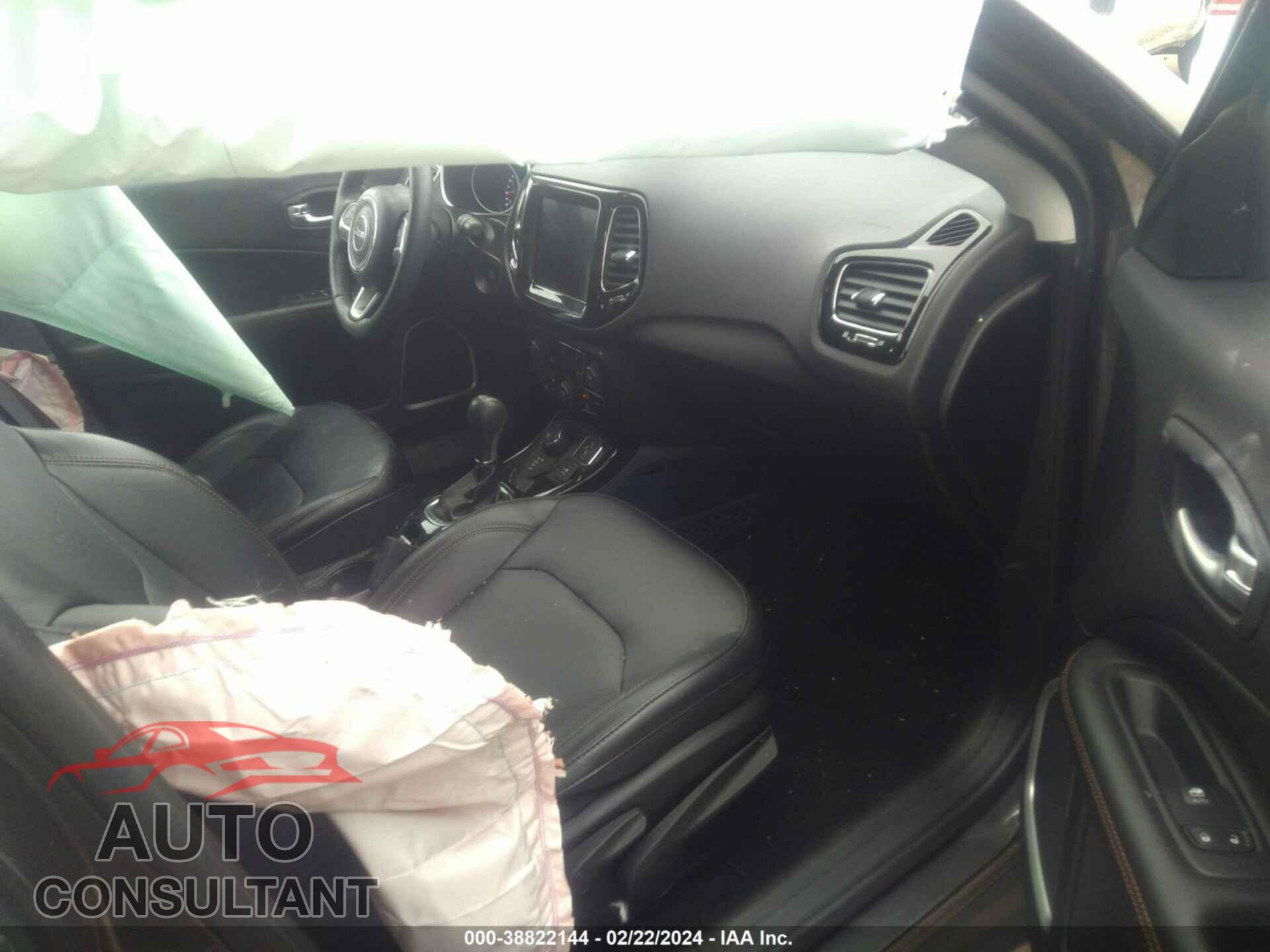 JEEP COMPASS 2019 - 3C4NJDCB8KT753031