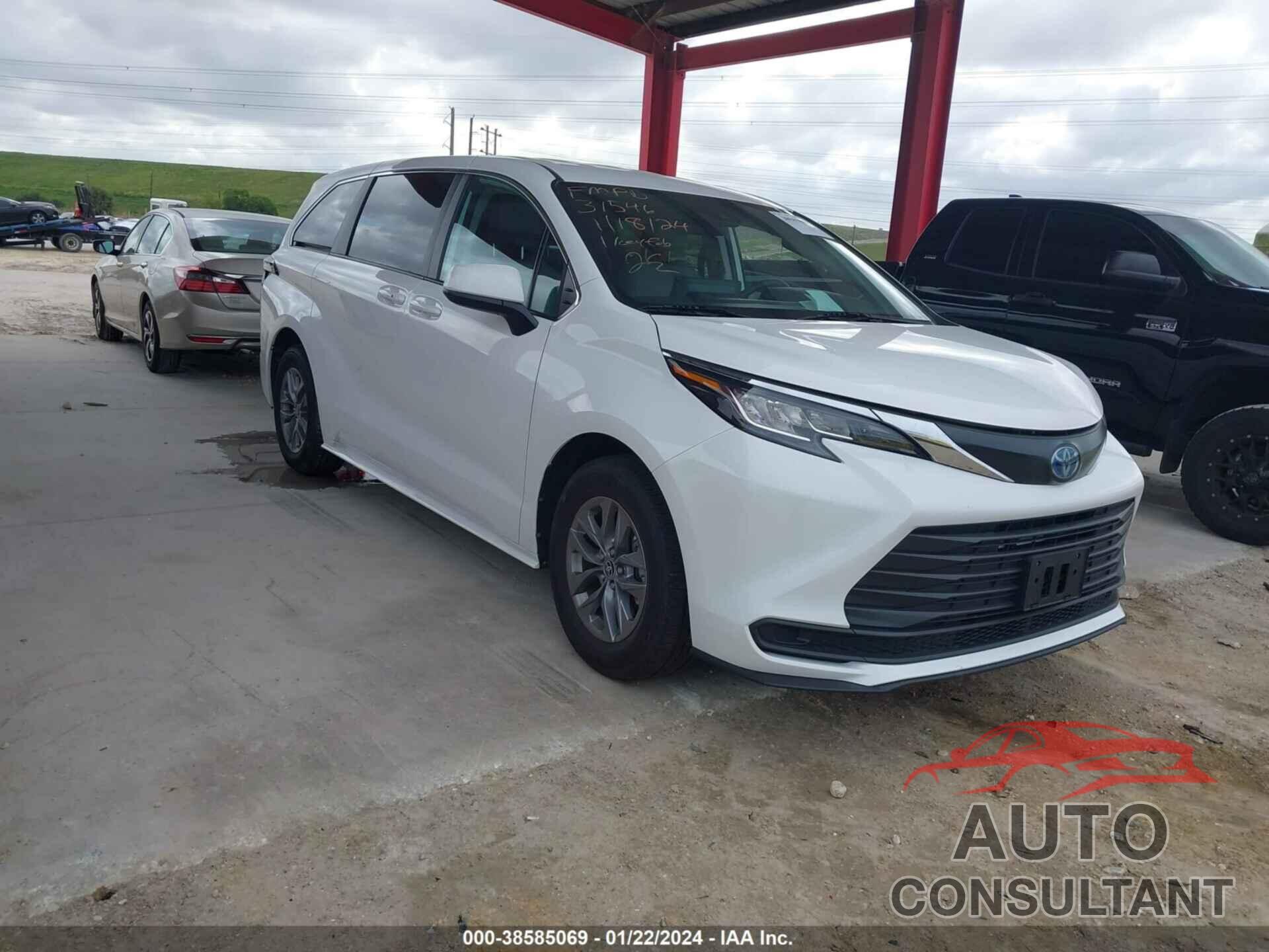 TOYOTA SIENNA 2022 - 5TDKRKEC2NS116835