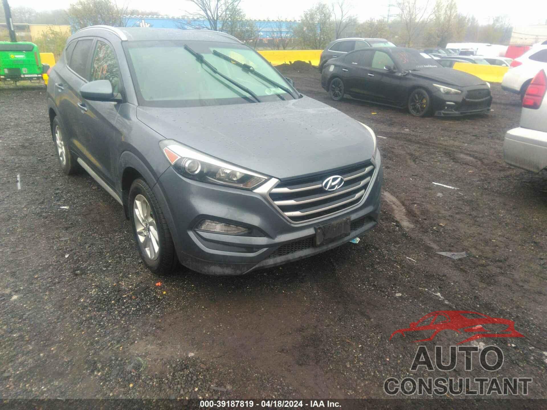 HYUNDAI TUCSON 2017 - KM8J3CA48HU588194