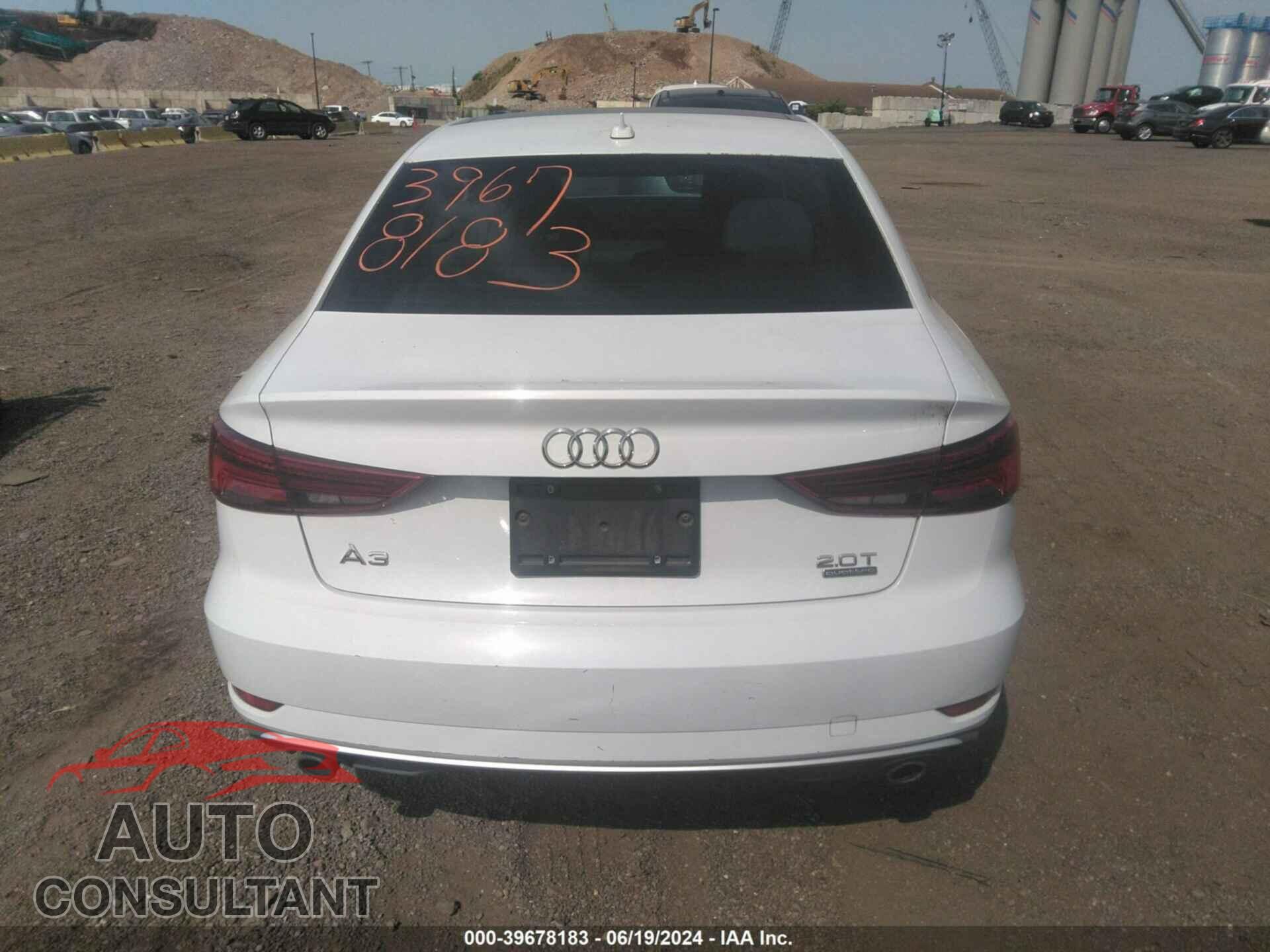AUDI A3 2017 - WAUB8GFF3H1069550