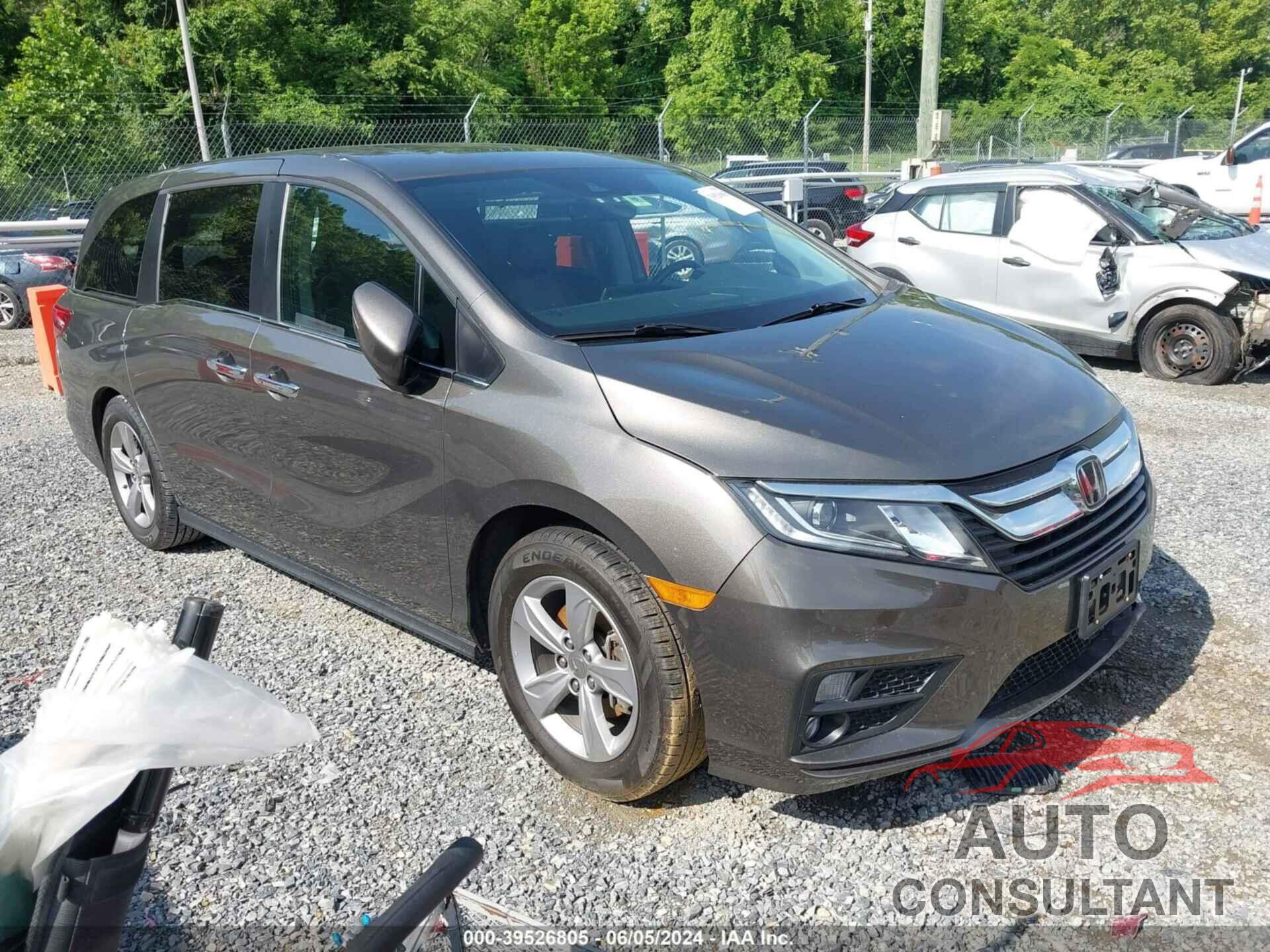 HONDA ODYSSEY 2018 - 5FNRL6H70JB106003