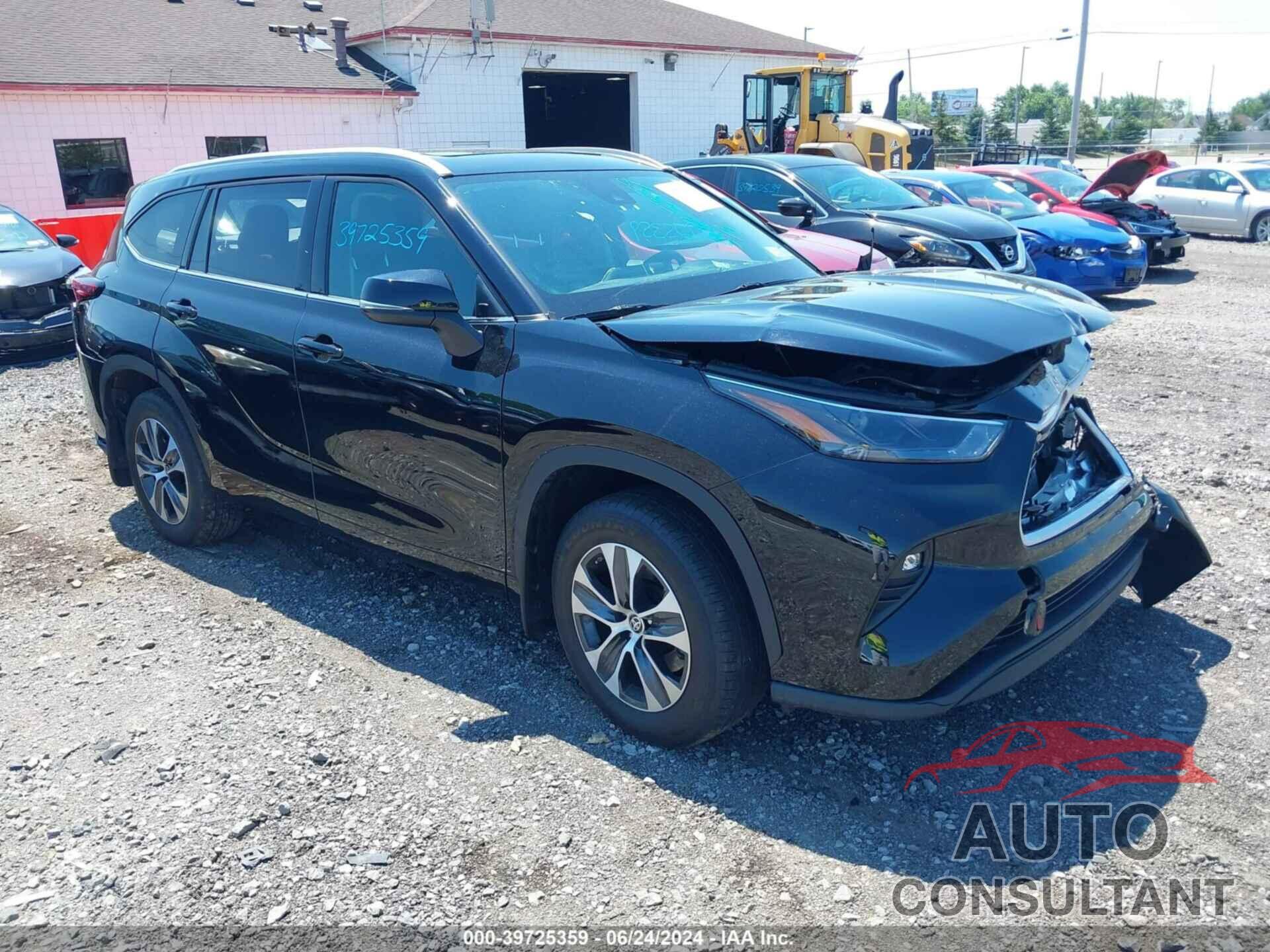 TOYOTA HIGHLANDER 2022 - 5TDGZRBHXNS253276