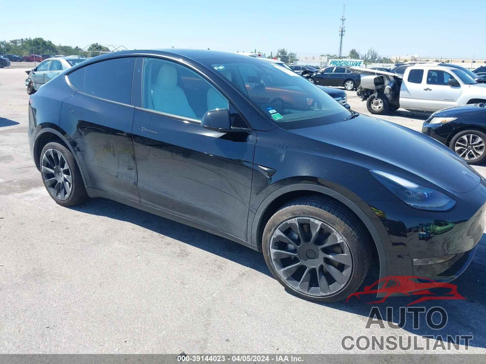 TESLA MODEL Y 2023 - 7SAYGDEE1PF937030