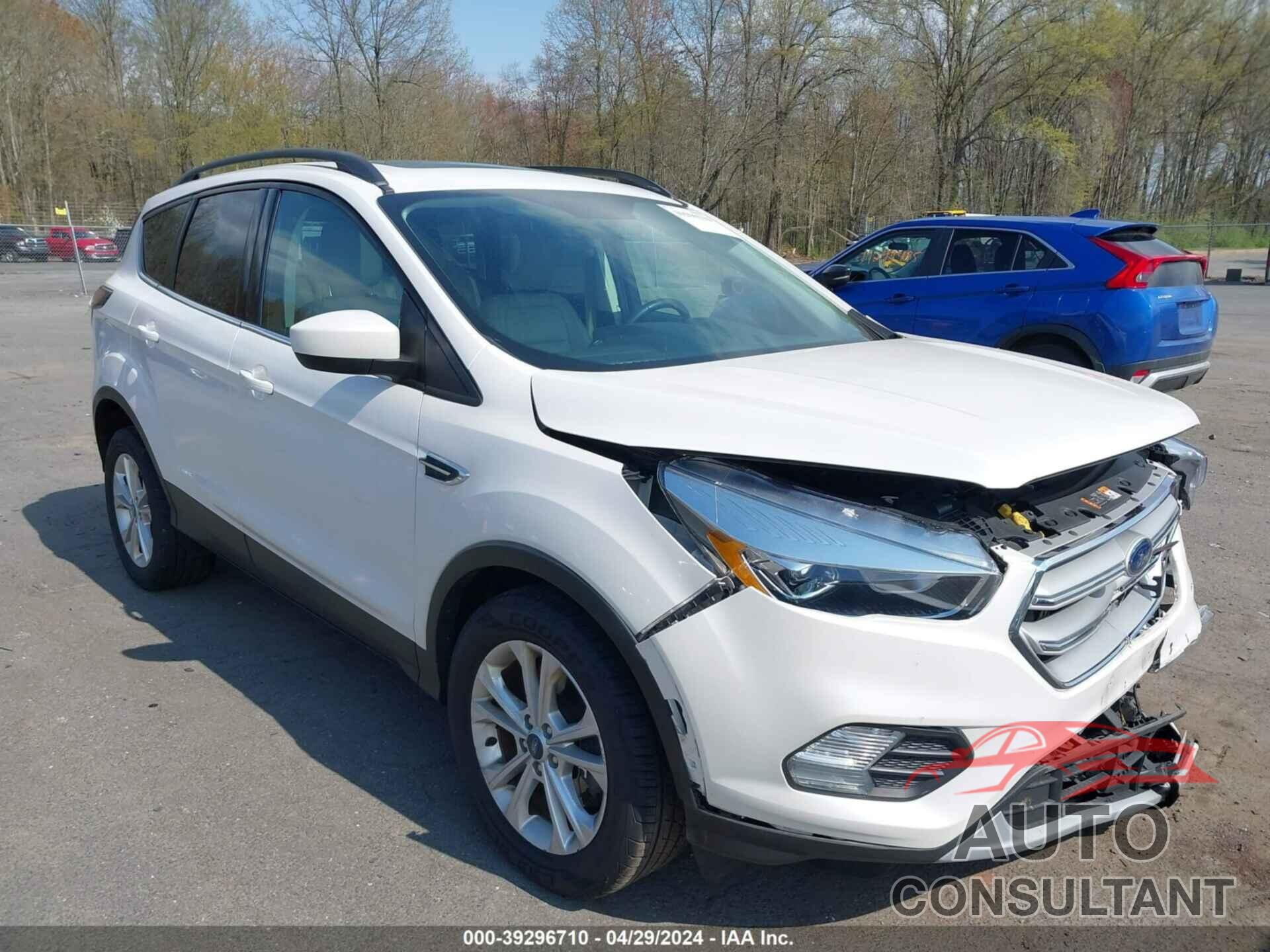 FORD ESCAPE 2018 - 1FMCU9HD5JUC43323