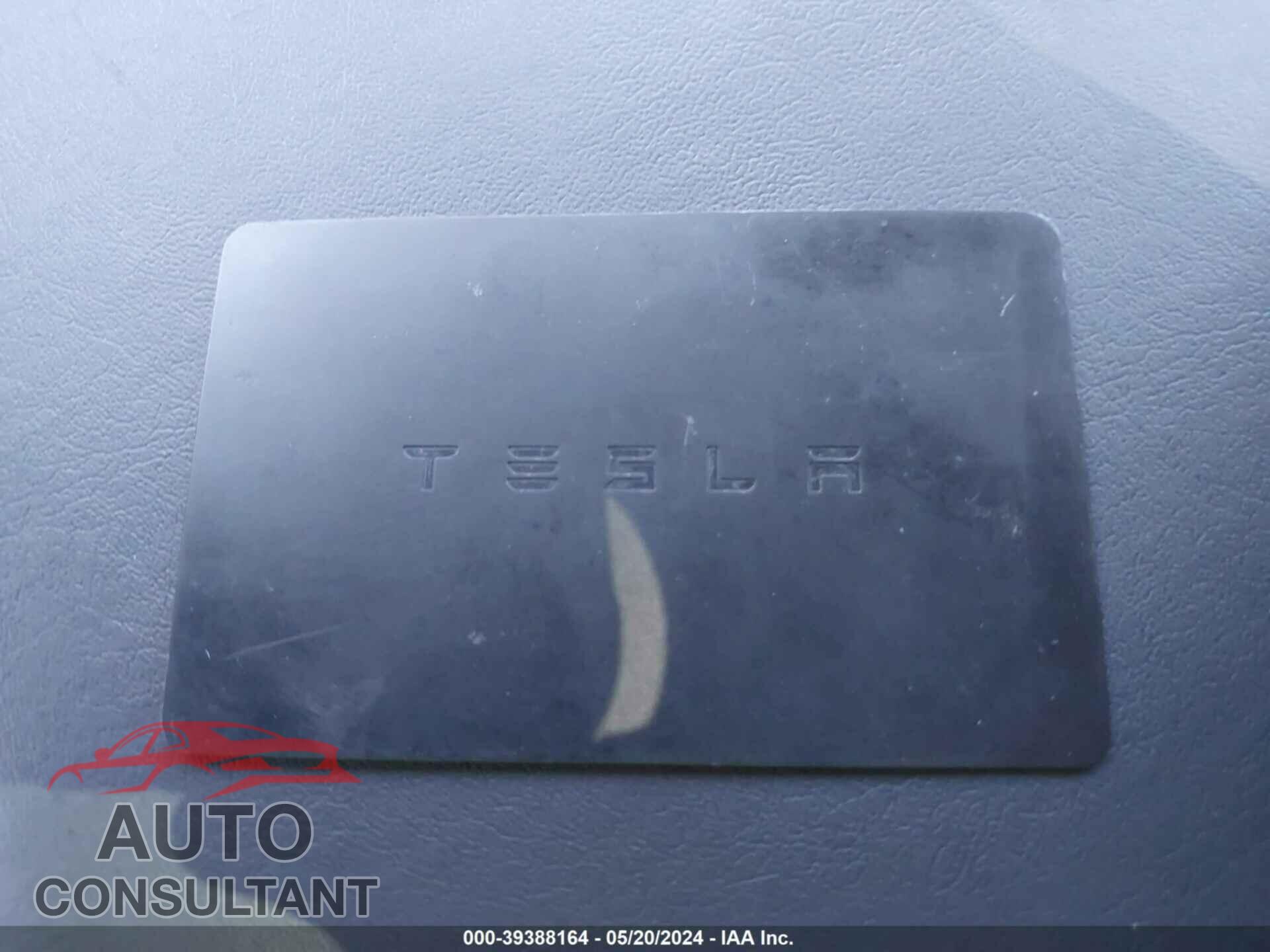 TESLA MODEL 3 2019 - 5YJ3E1EA3KF485177