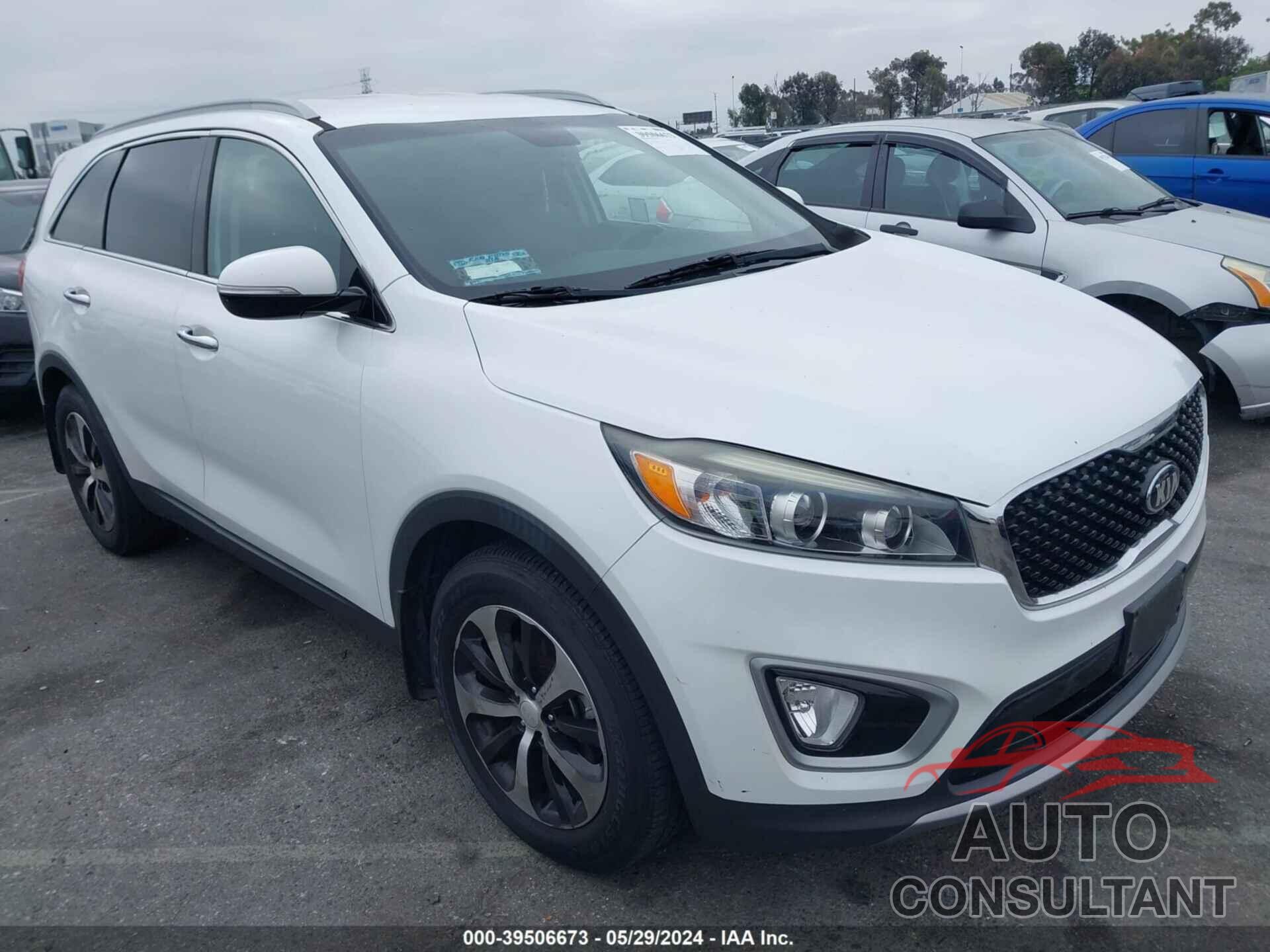 KIA SORENTO 2017 - 5XYPH4A52HG292426