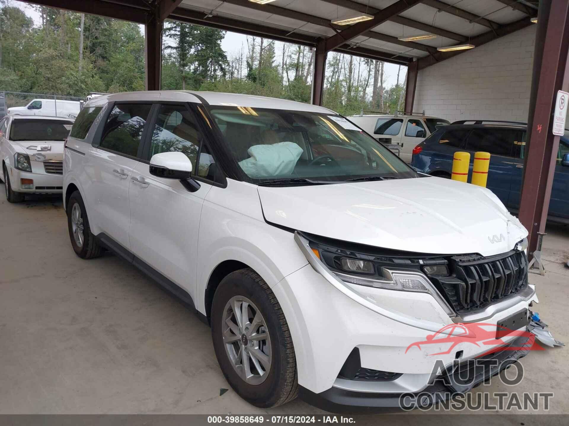 KIA CARNIVAL MPV 2024 - KNDNB4H35R6441820