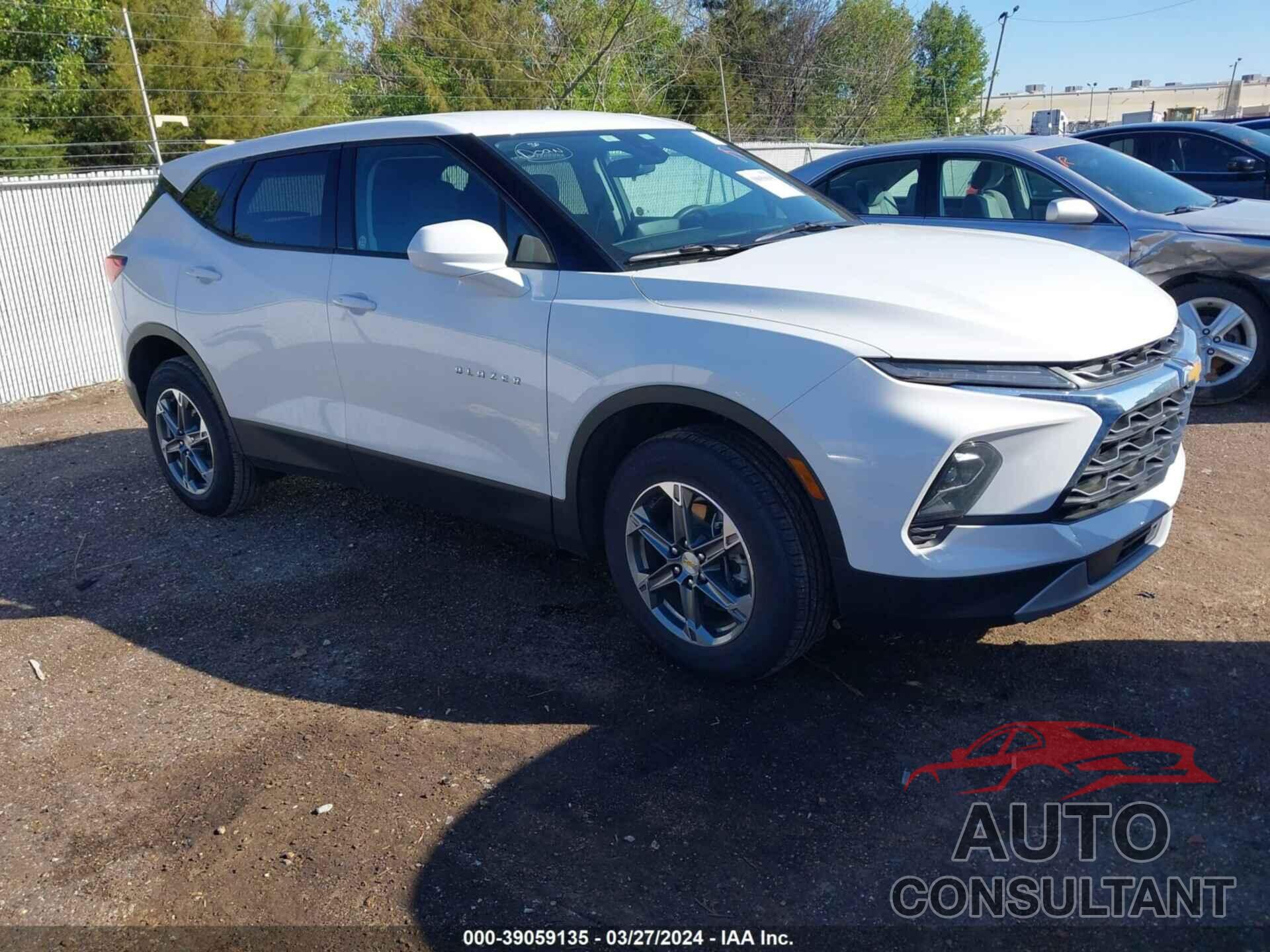 CHEVROLET BLAZER 2023 - 3GNKBCR40PS232456