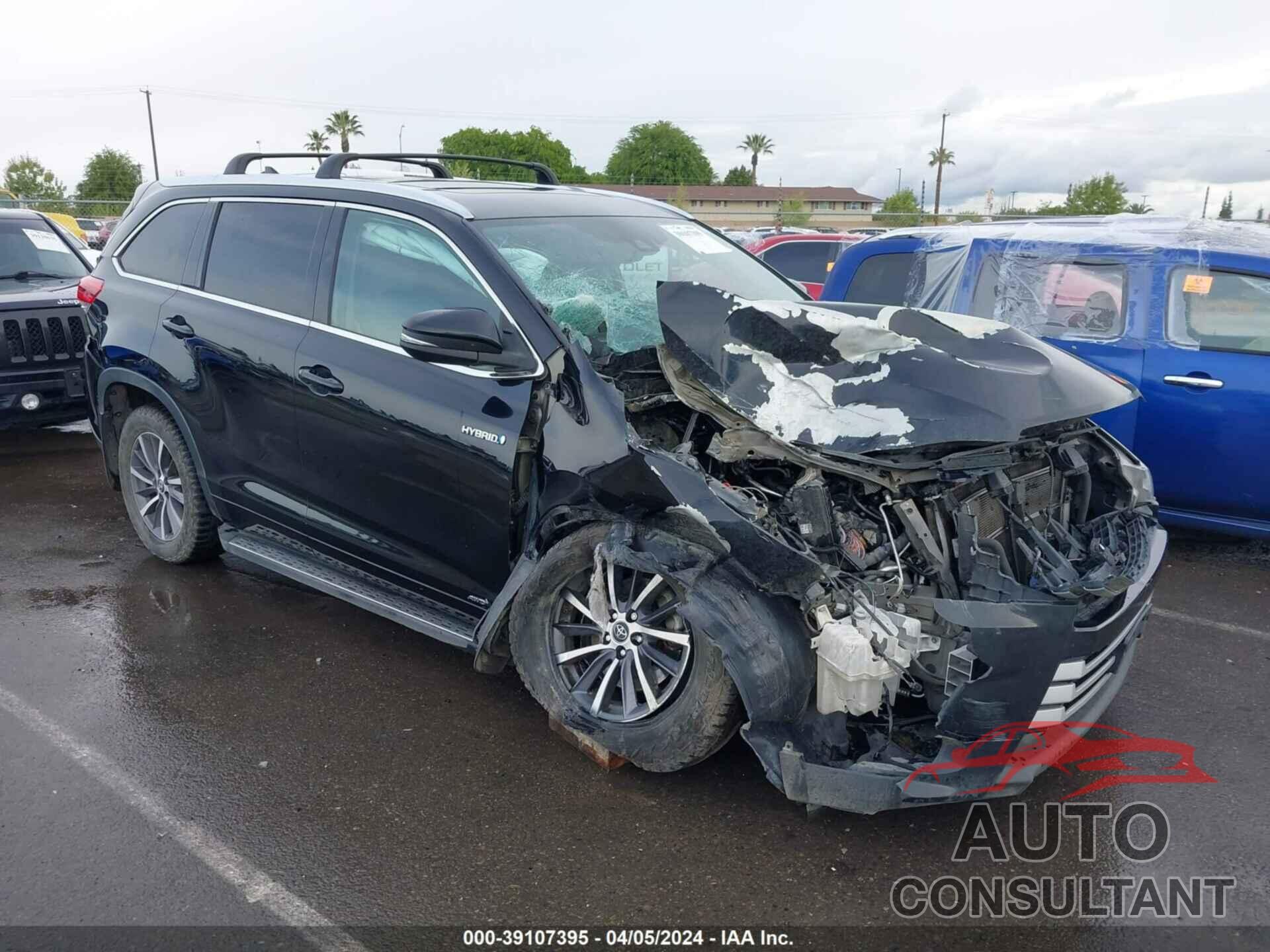 TOYOTA HIGHLANDER 2018 - 5TDJGRFH6JS045363