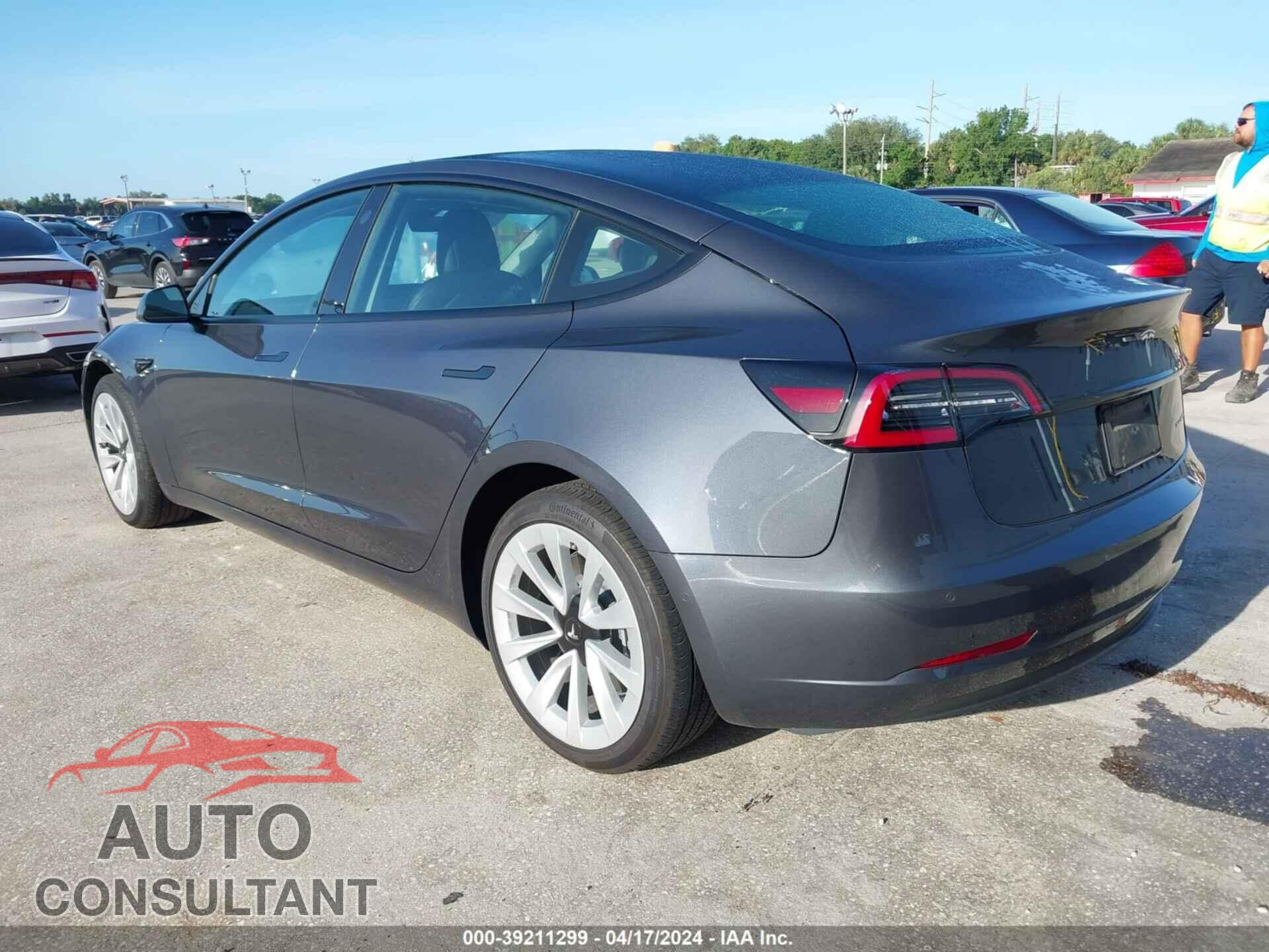 TESLA MODEL 3 2022 - 5YJ3E1EB0NF204028