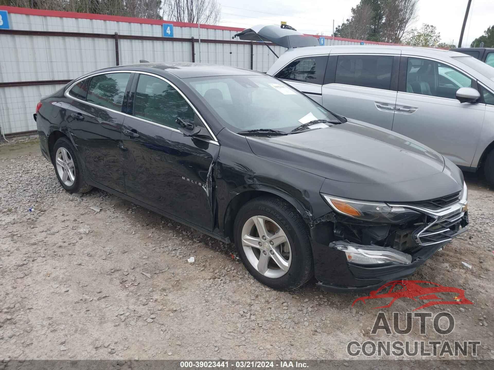 CHEVROLET MALIBU 2019 - 1G1ZC5STXKF208625