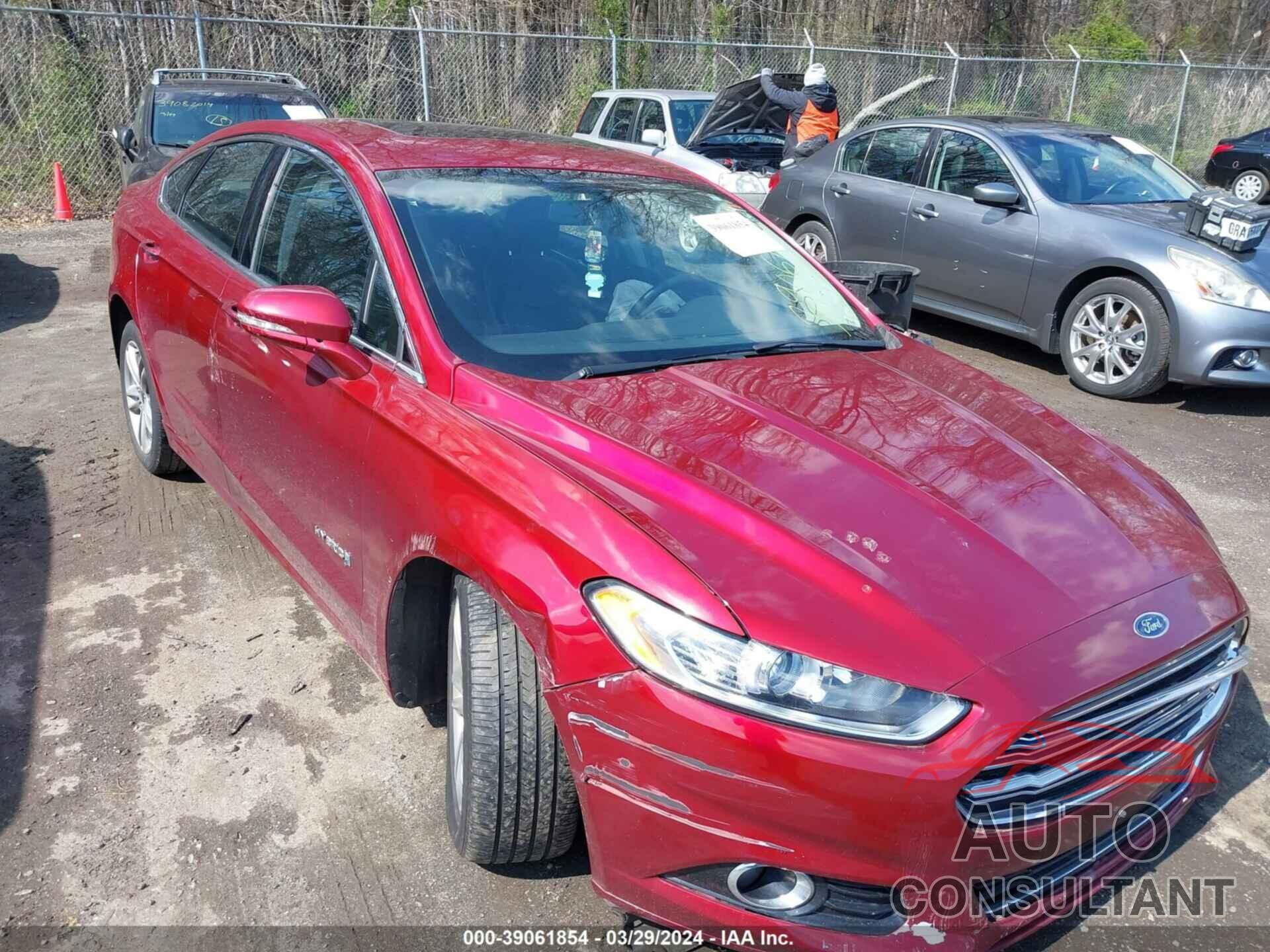 FORD FUSION HYBRID 2016 - 3FA6P0RU1GR271905