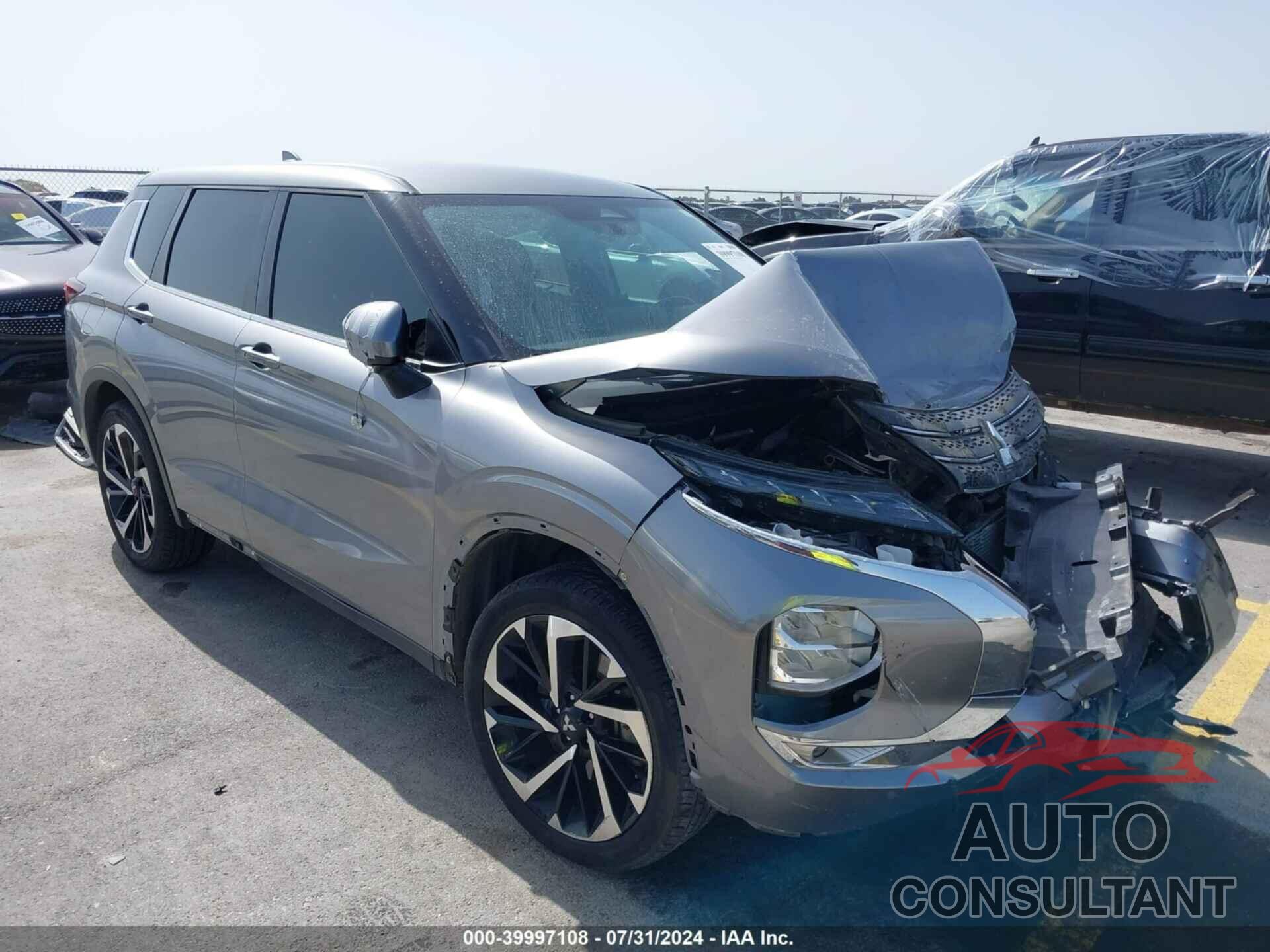 MITSUBISHI OUTLANDER 2022 - JA4J3UA89NZ009218