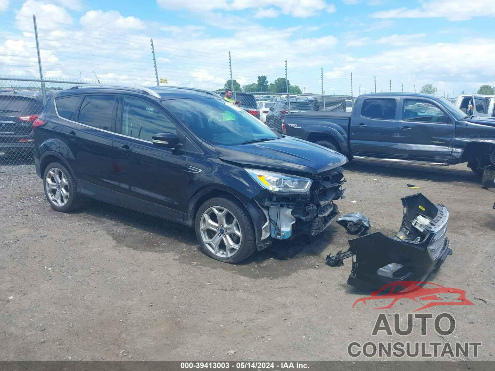 FORD ESCAPE 2019 - 1FMCU0J92KUB51945