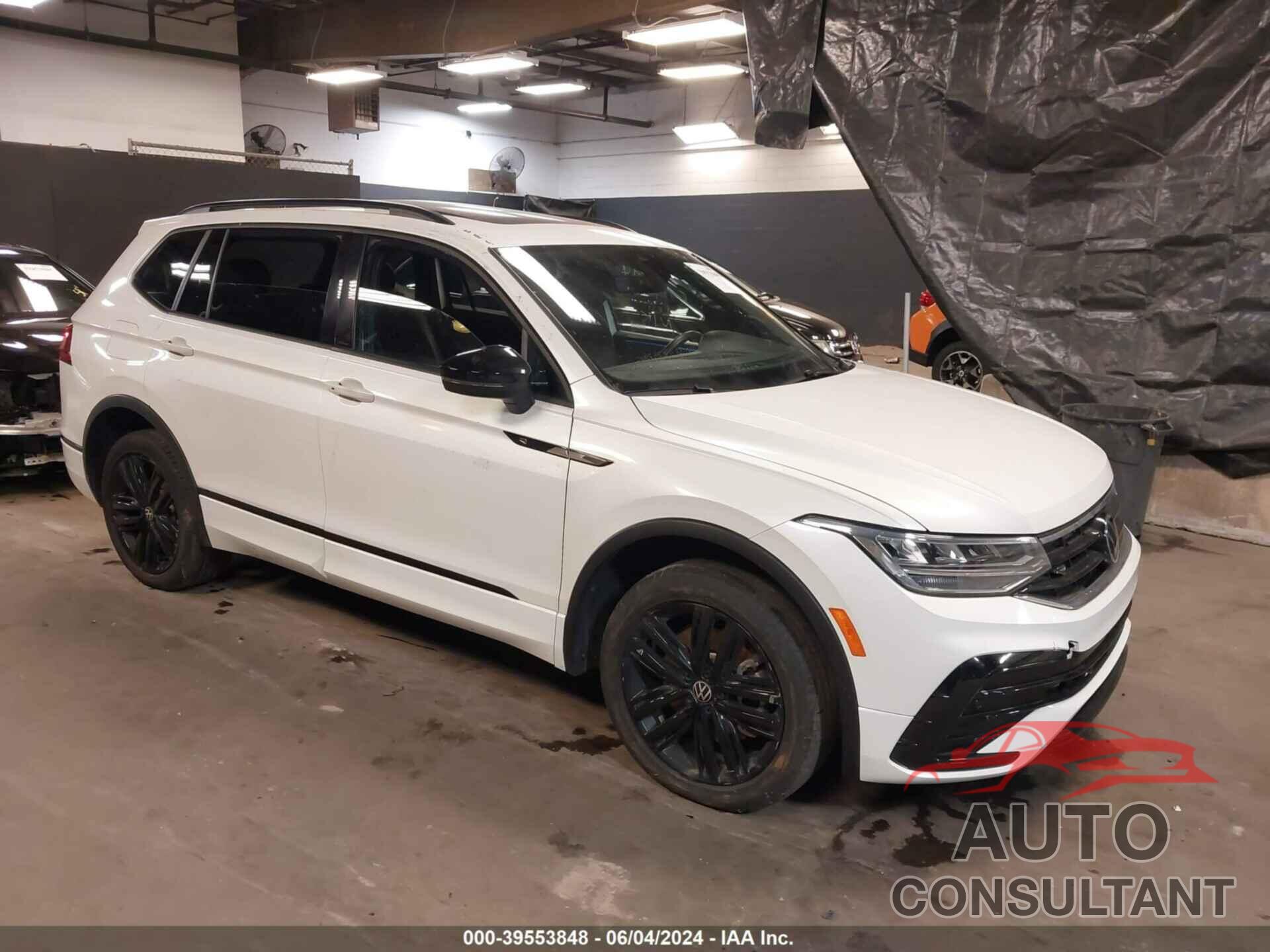 VOLKSWAGEN TIGUAN 2022 - 3VV8B7AX7NM113774