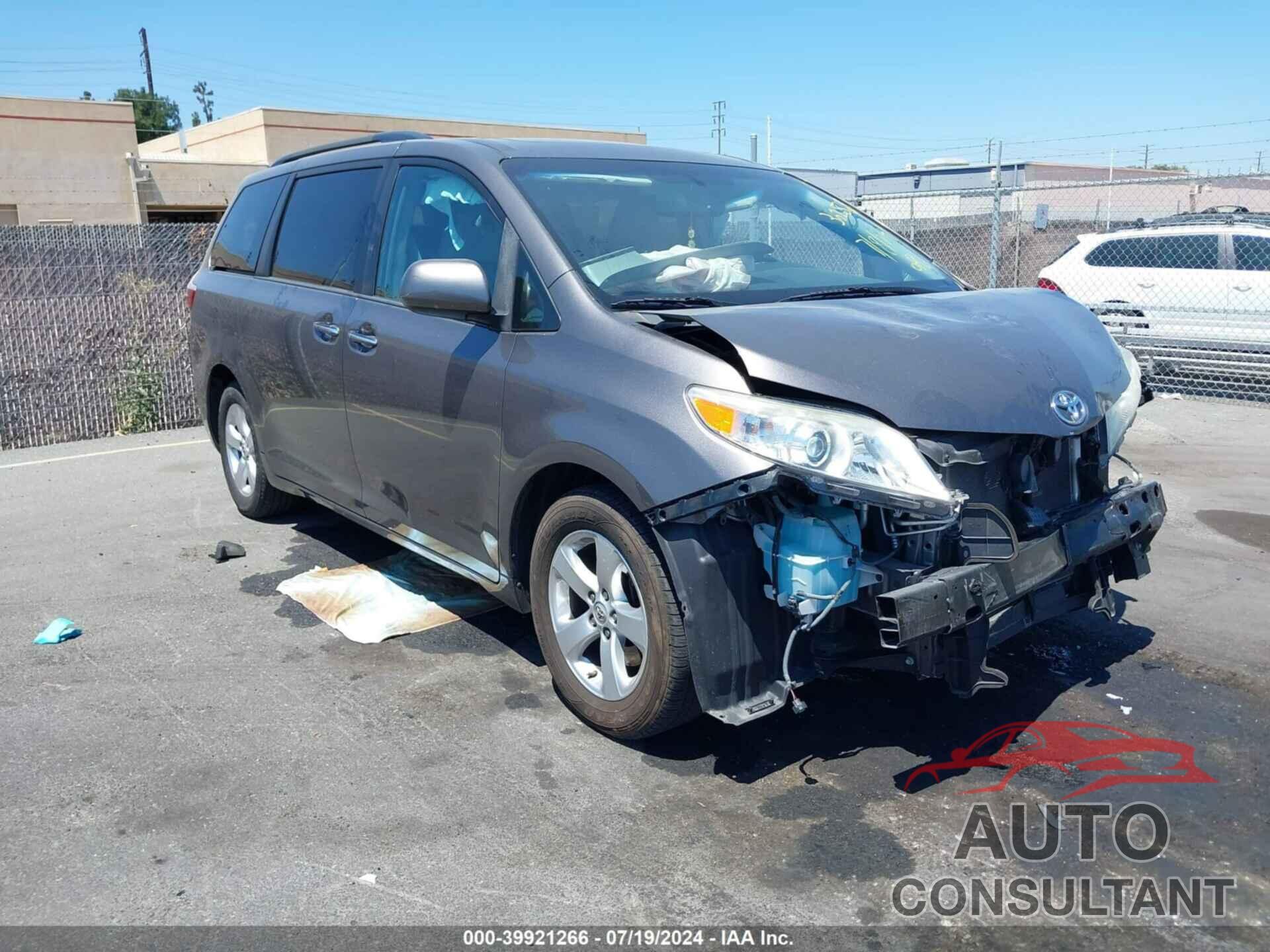 TOYOTA SIENNA 2017 - 5TDYZ3DC2HS782020