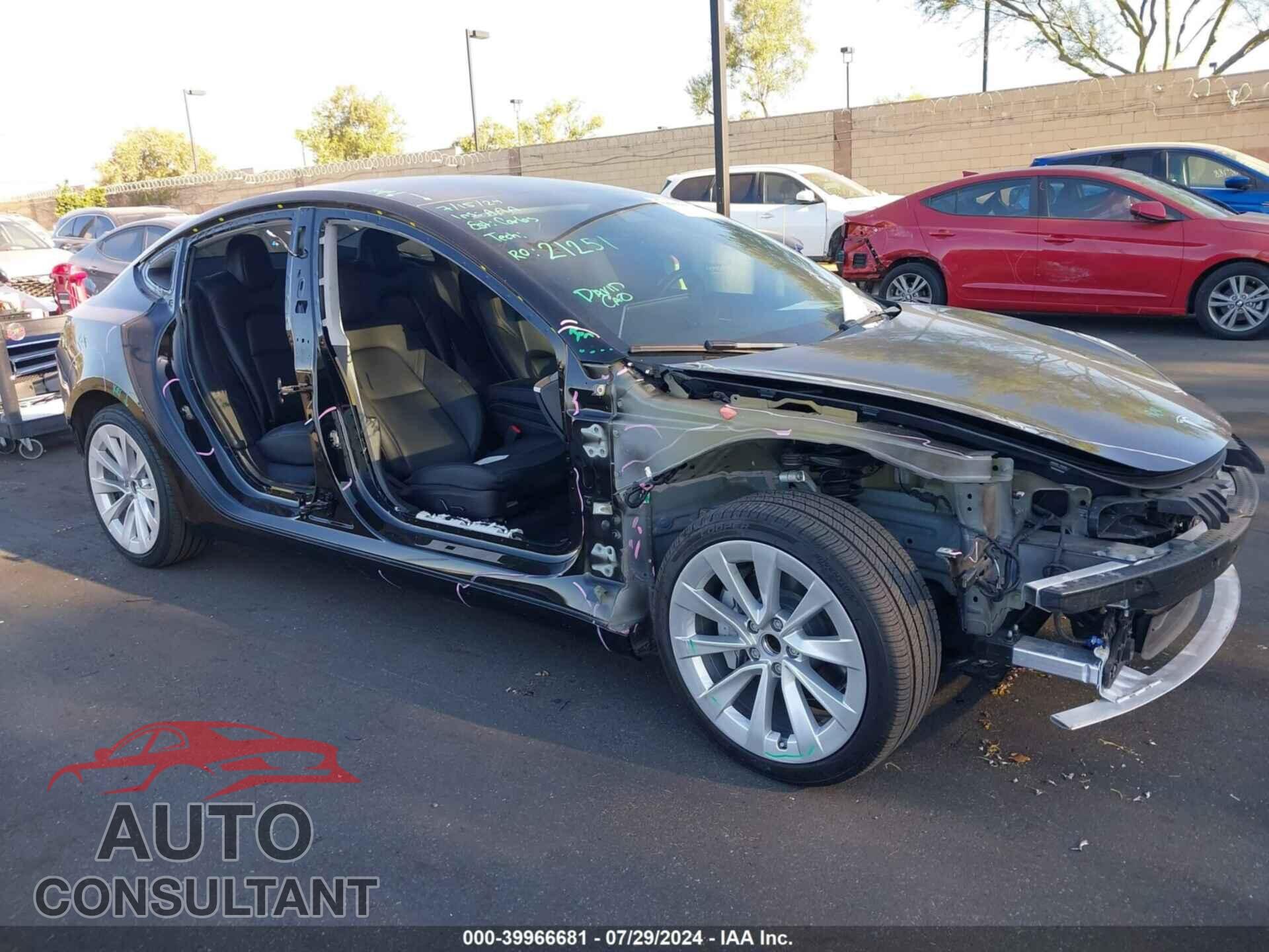 TESLA MODEL 3 2023 - 5YJ3E1EA8PF458547