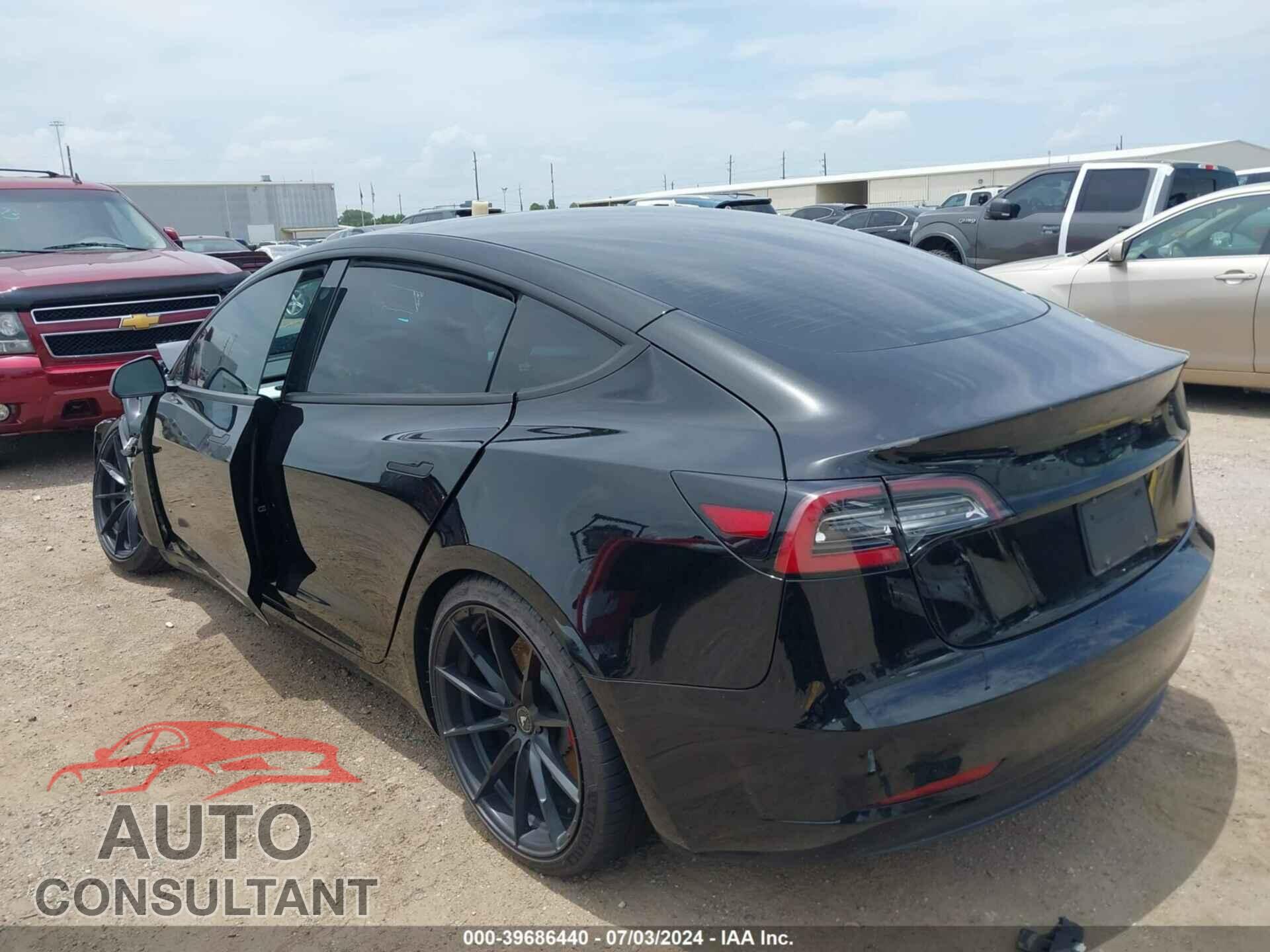 TESLA MODEL 3 2022 - 5YJ3E1EC2NF119393