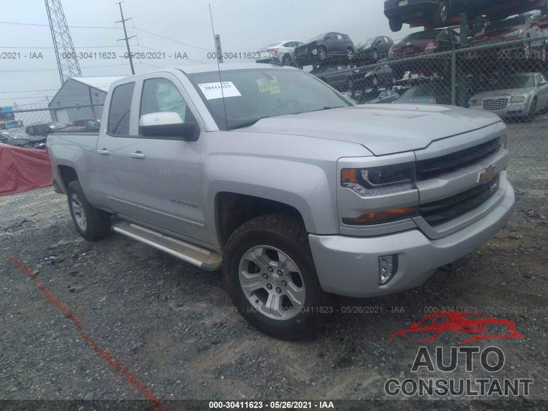 CHEVROLET SILVERADO 1500 2017 - 1GCVKREC7HZ367685