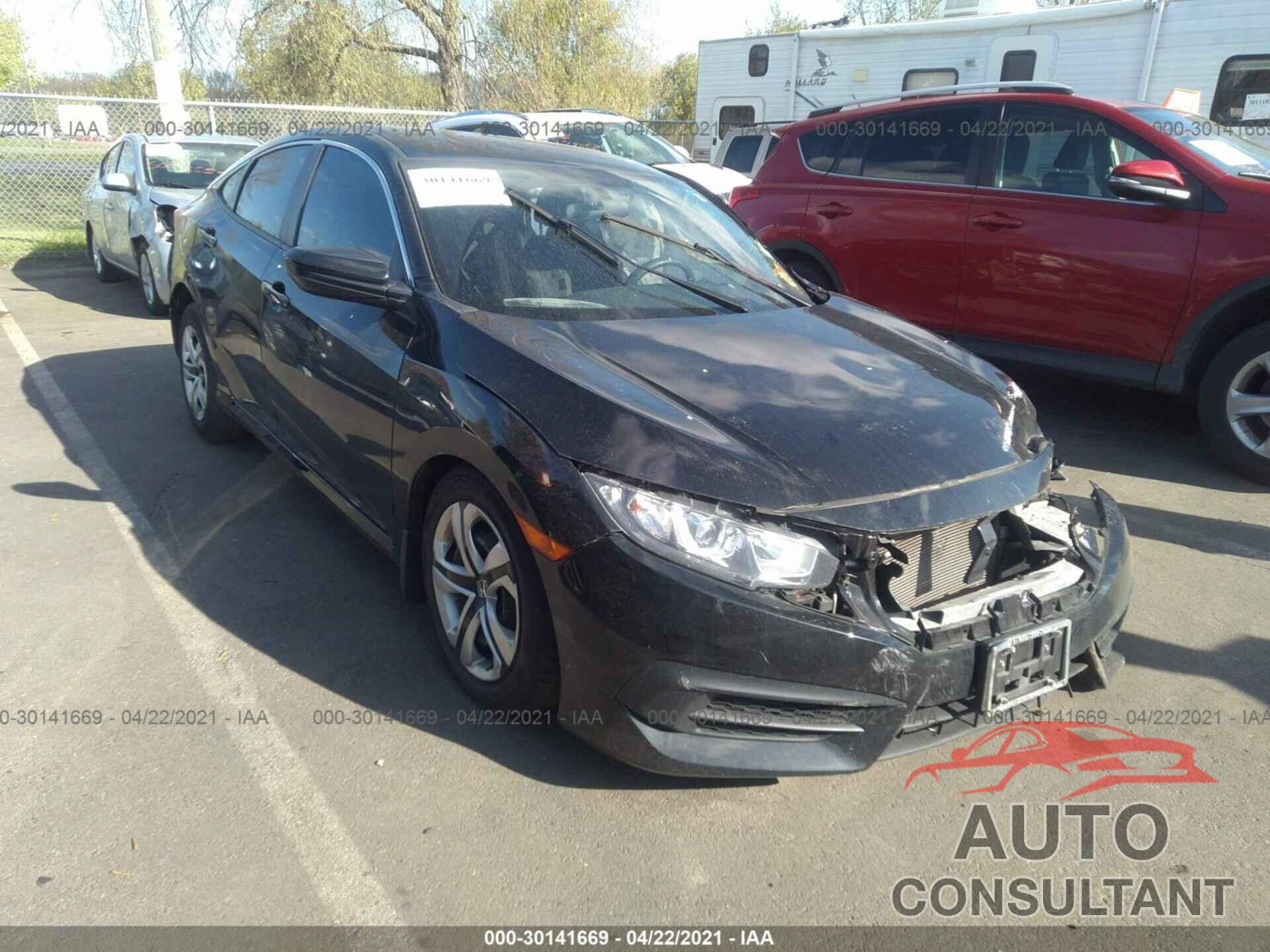 HONDA CIVIC SEDAN 2017 - 2HGFC2F55HH557690