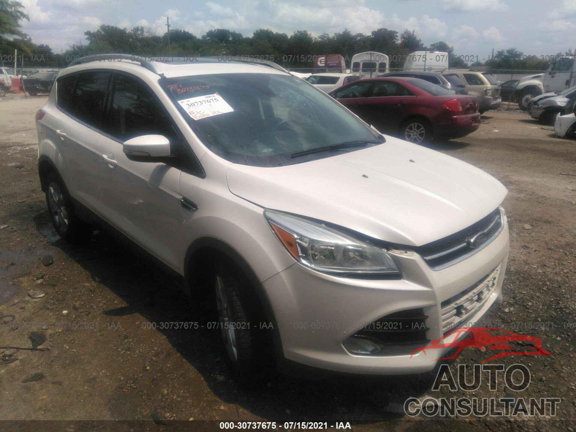 FORD ESCAPE 2016 - 1FMCU9J99GUA82487