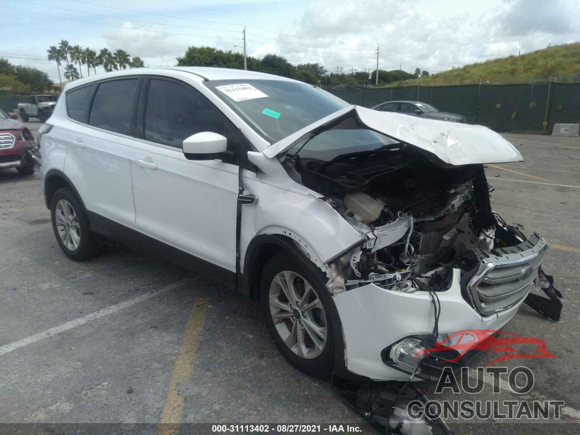 FORD ESCAPE 2017 - 1FMCU0GD7HUB74304
