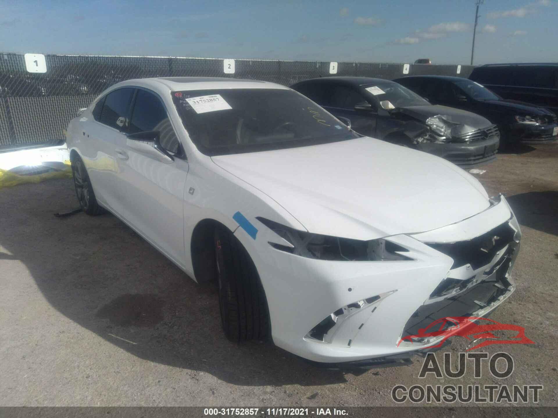 LEXUS ES 2019 - 58ABZ1B16KU031876